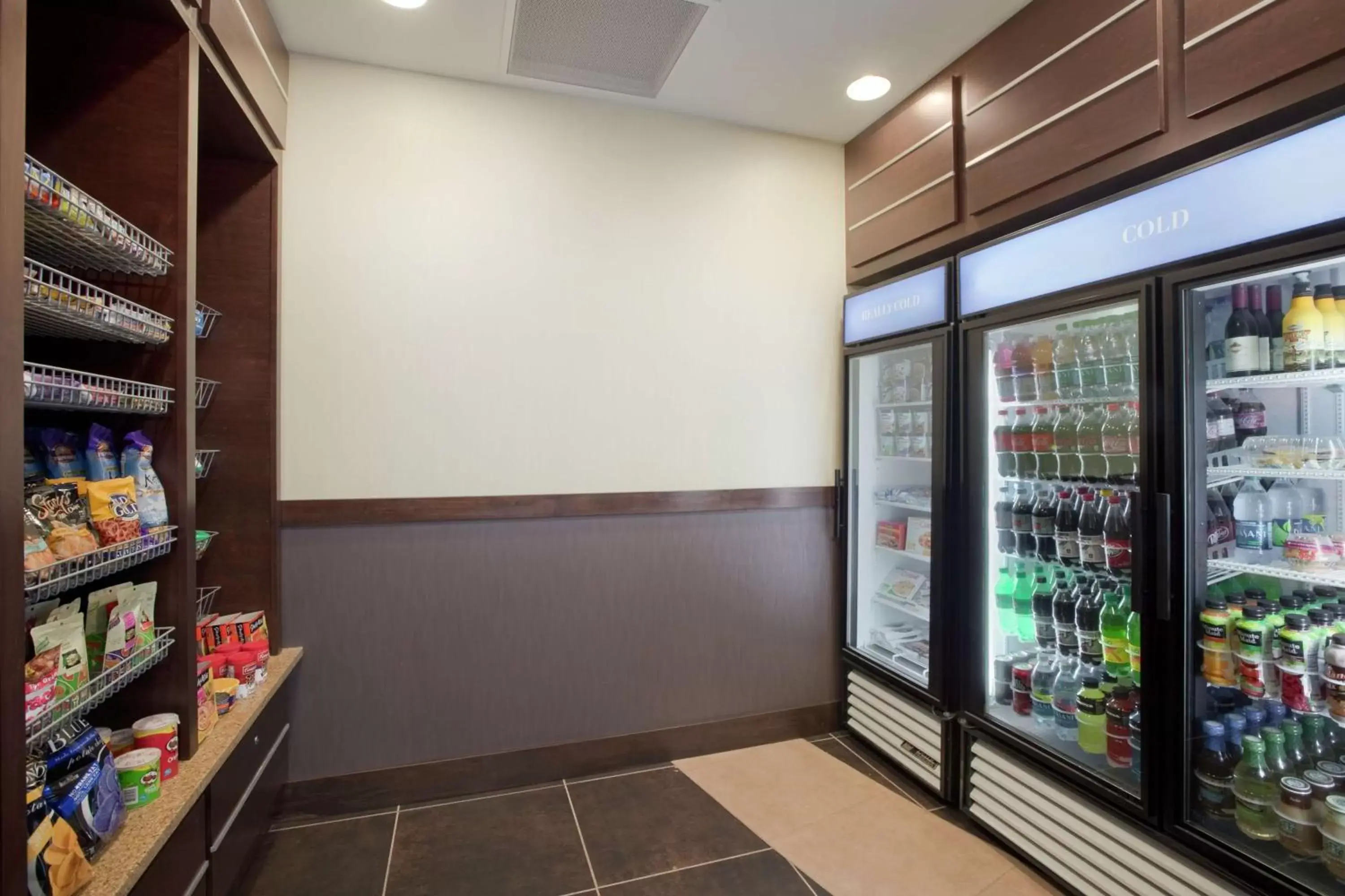 Restaurant/places to eat in Hilton Garden Inn Springfield, MO Restaurant/places to eat in Hilton Garden Inn Springfield, MO