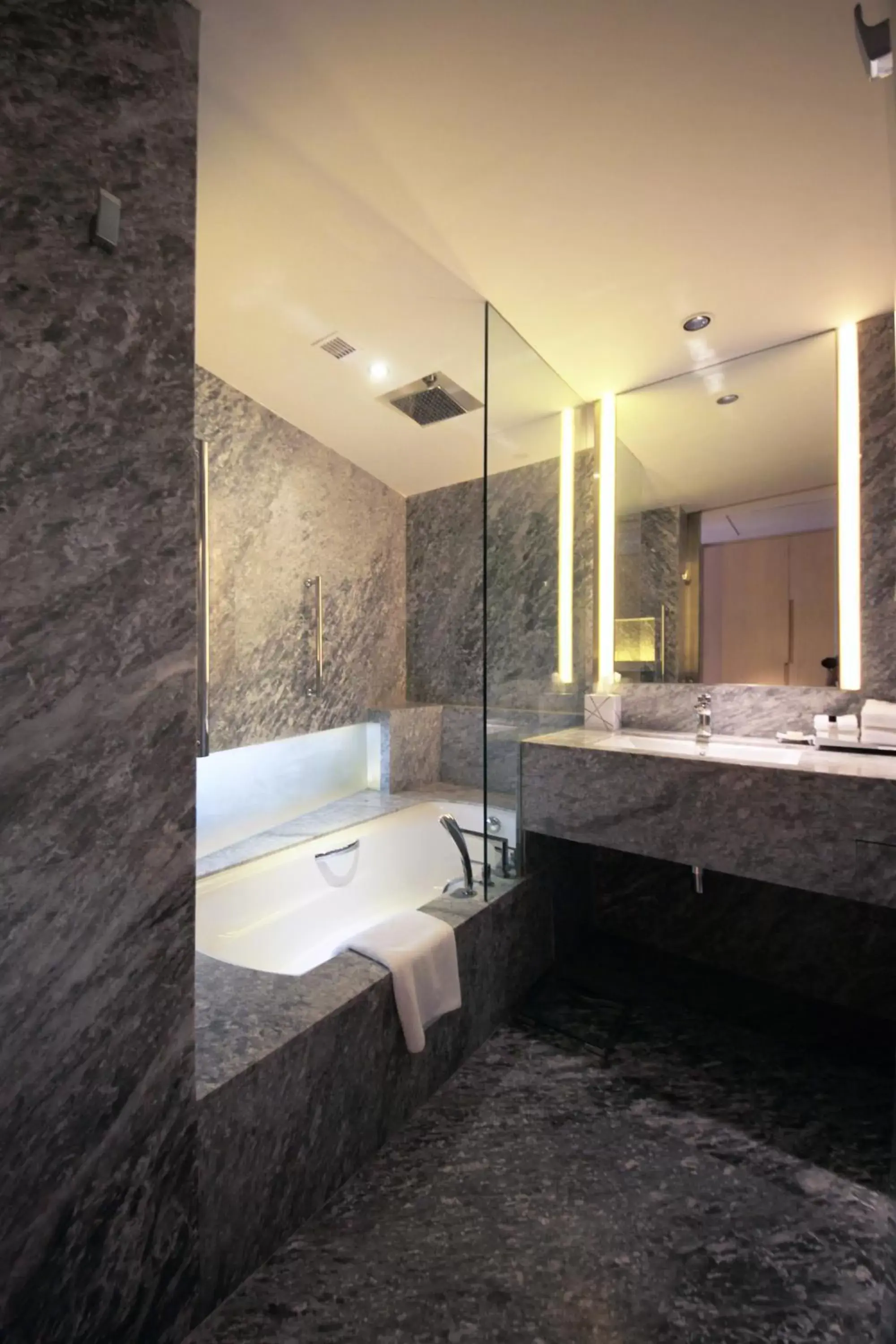 Twin Room - single occupancy in Vivanta New Delhi, Dwarka Twin Room - single occupancy in Vivanta New Delhi, Dwarka