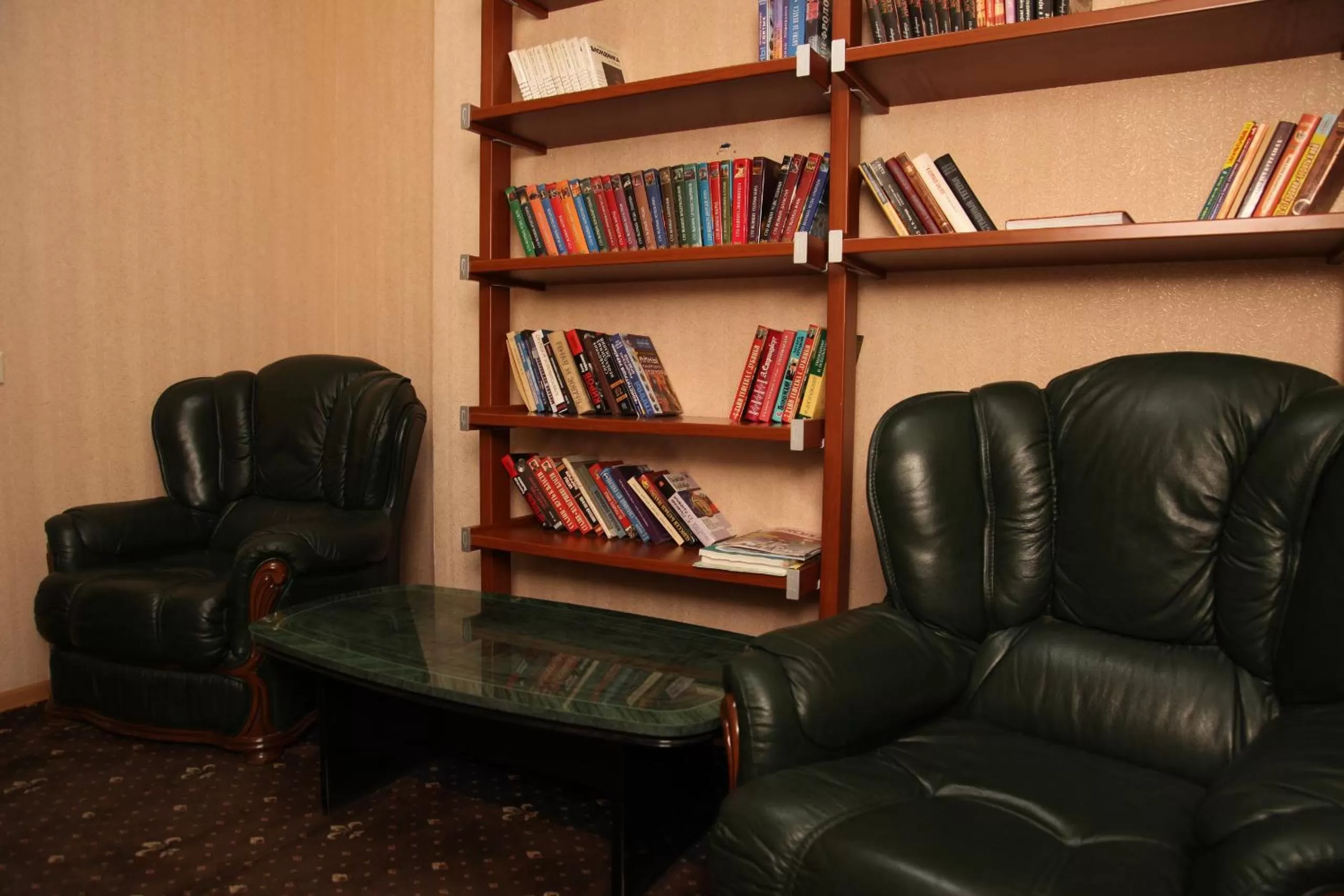 Library in irisHotels