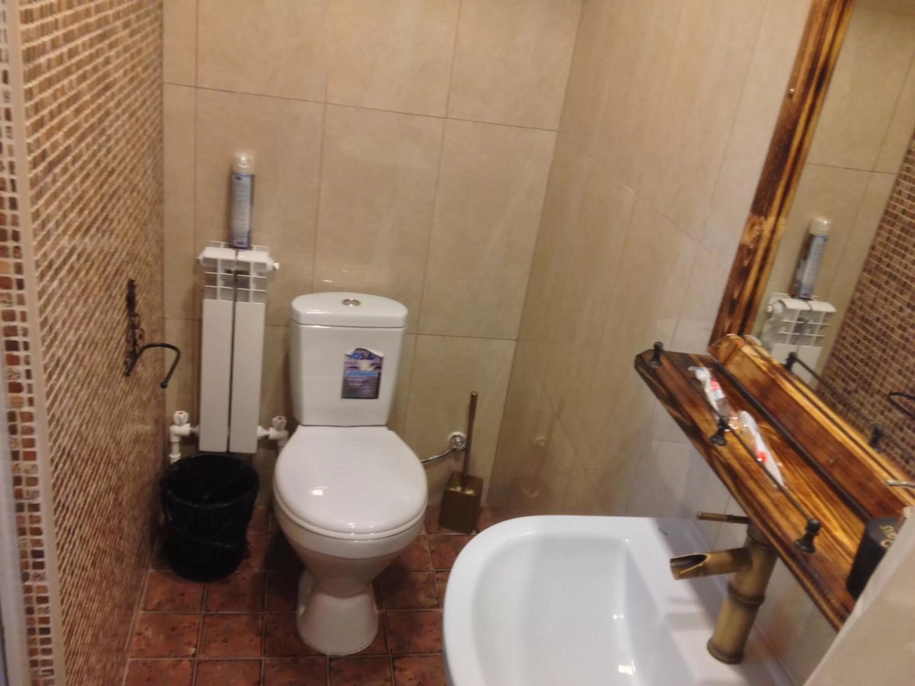 Bathroom in Machanents Art Hotel