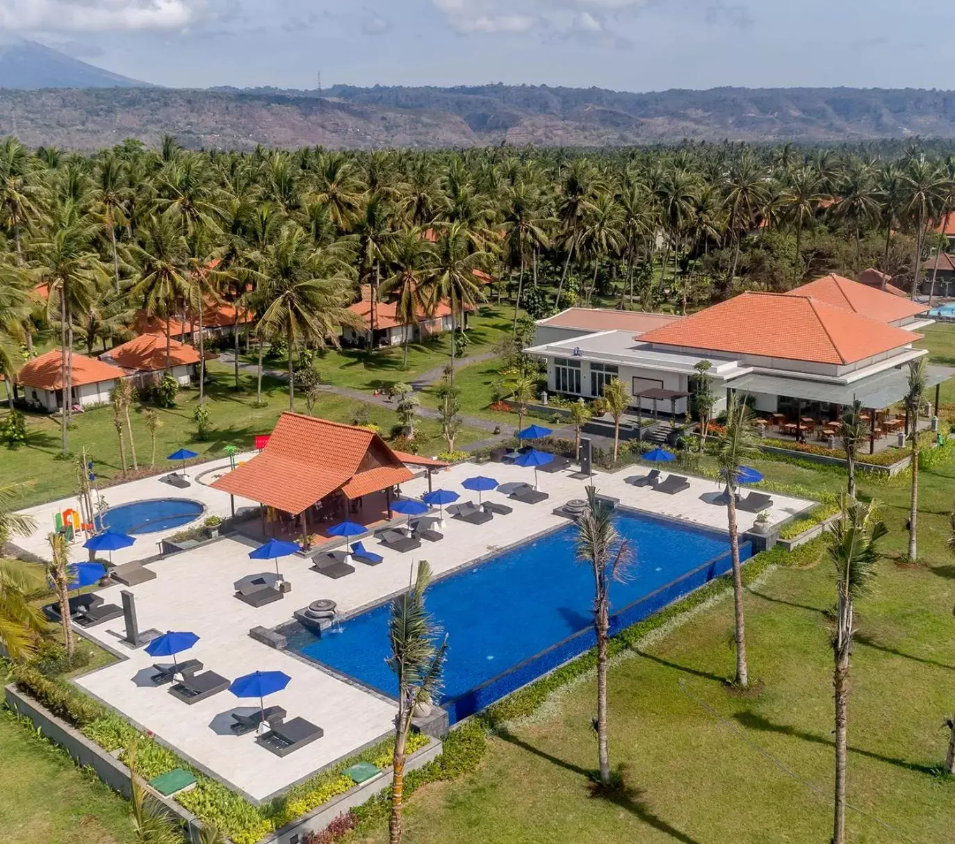 Property building, Bird's-eye View in Ketapang Indah Hotel