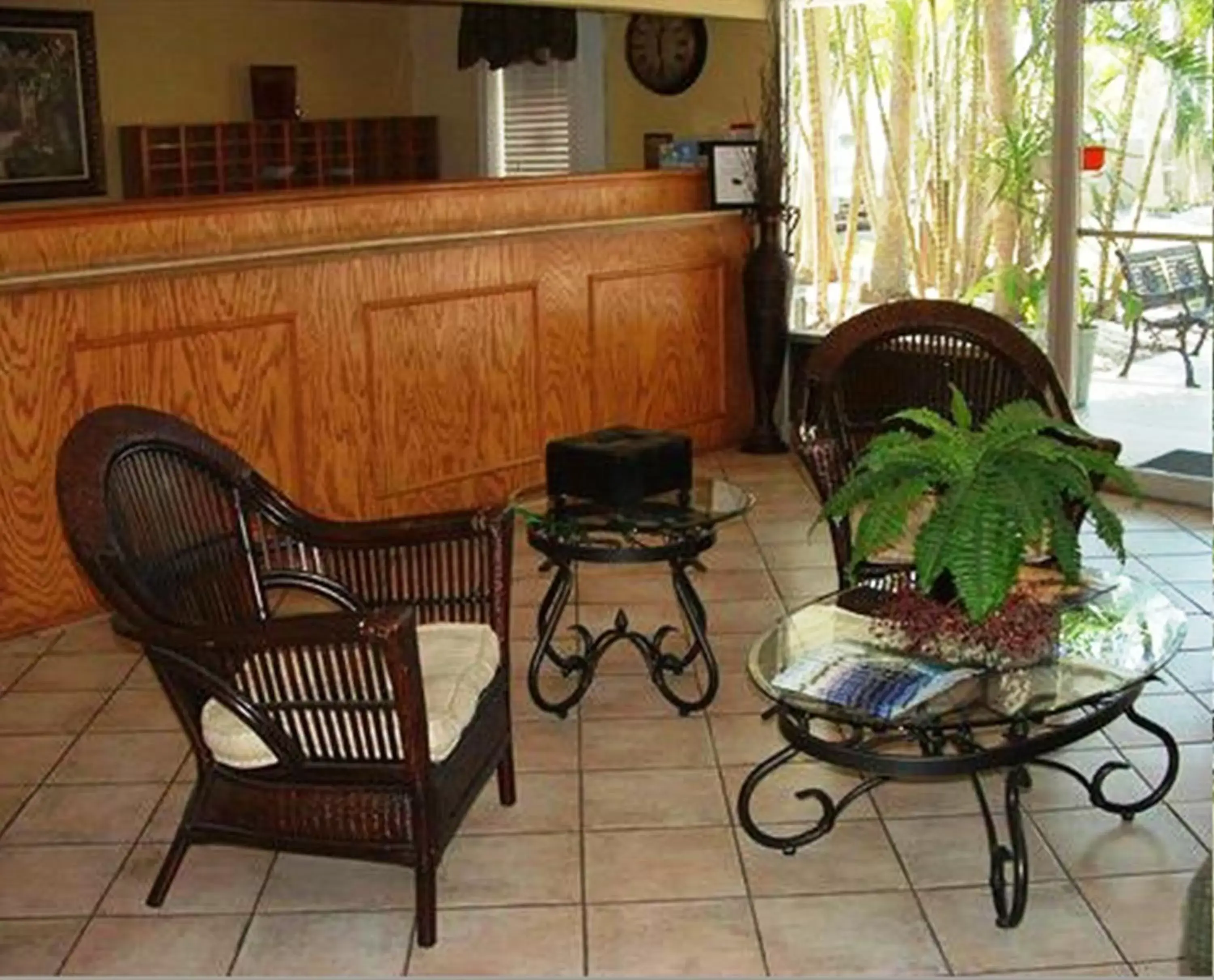 Lobby or reception, Lobby/Reception in Lantern Inn & Suites - Sarasota