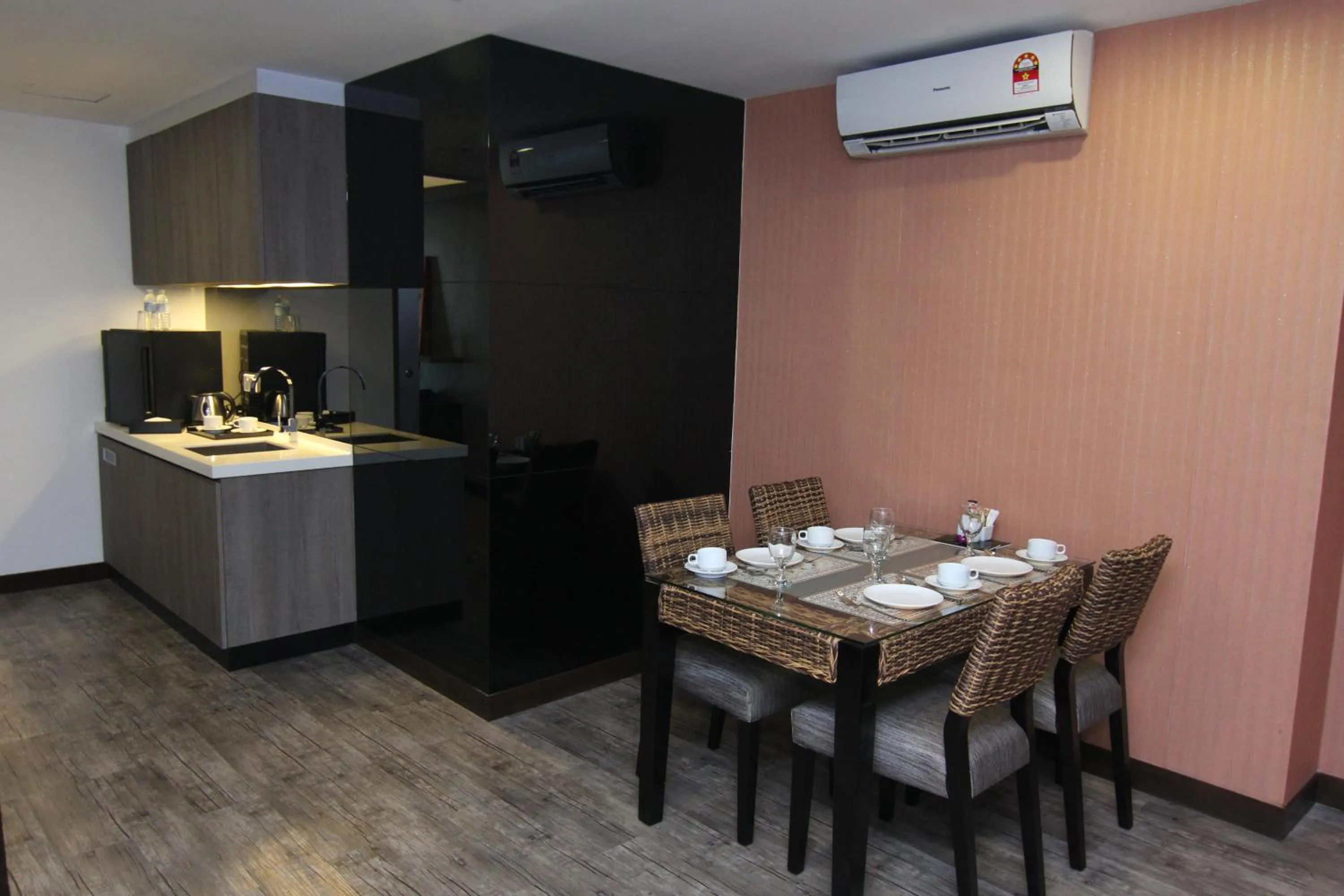 Dining area in Nexus Regency Suites & Hotel