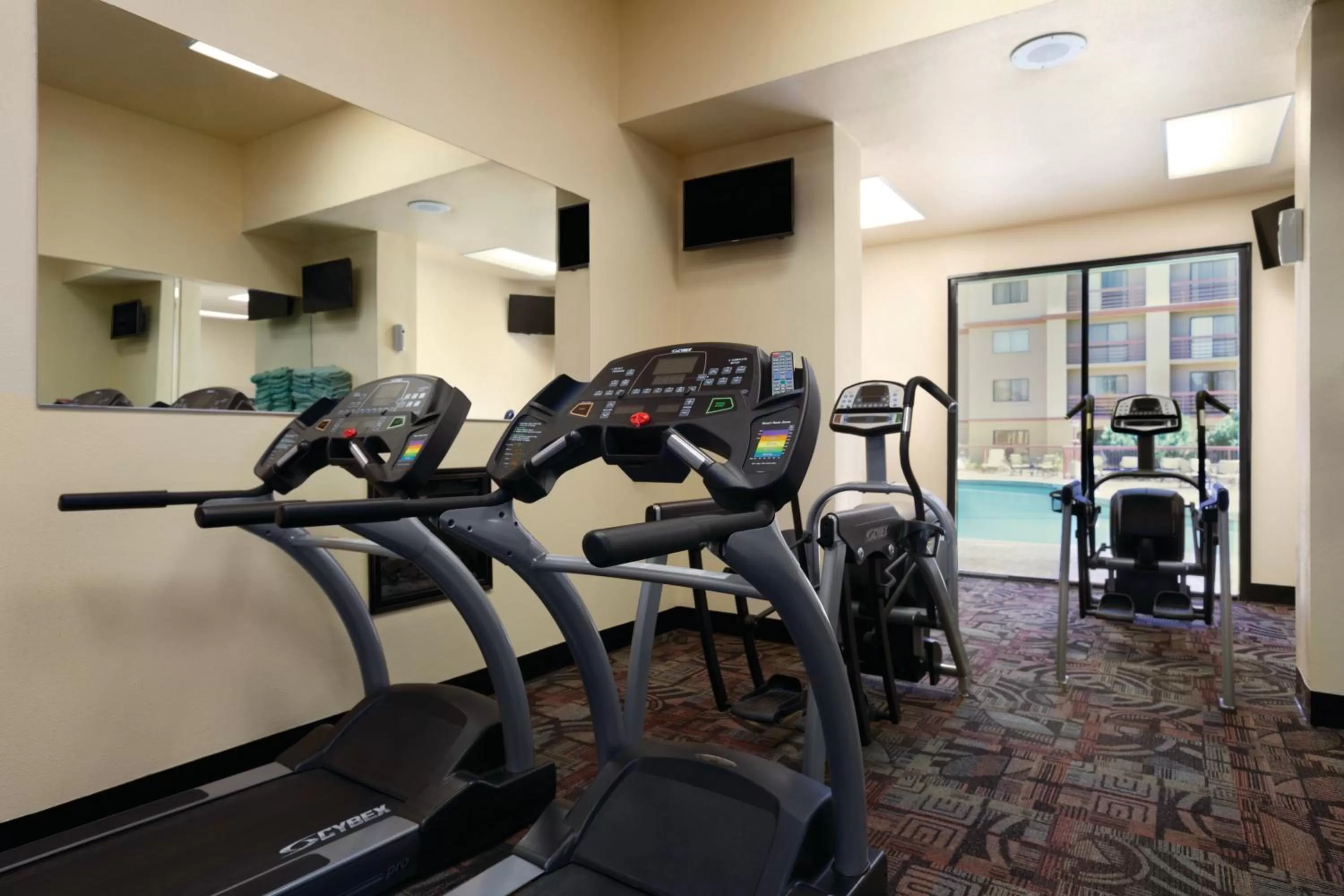 Fitness centre/facilities in Wyndham El Paso Airport and Water Park
