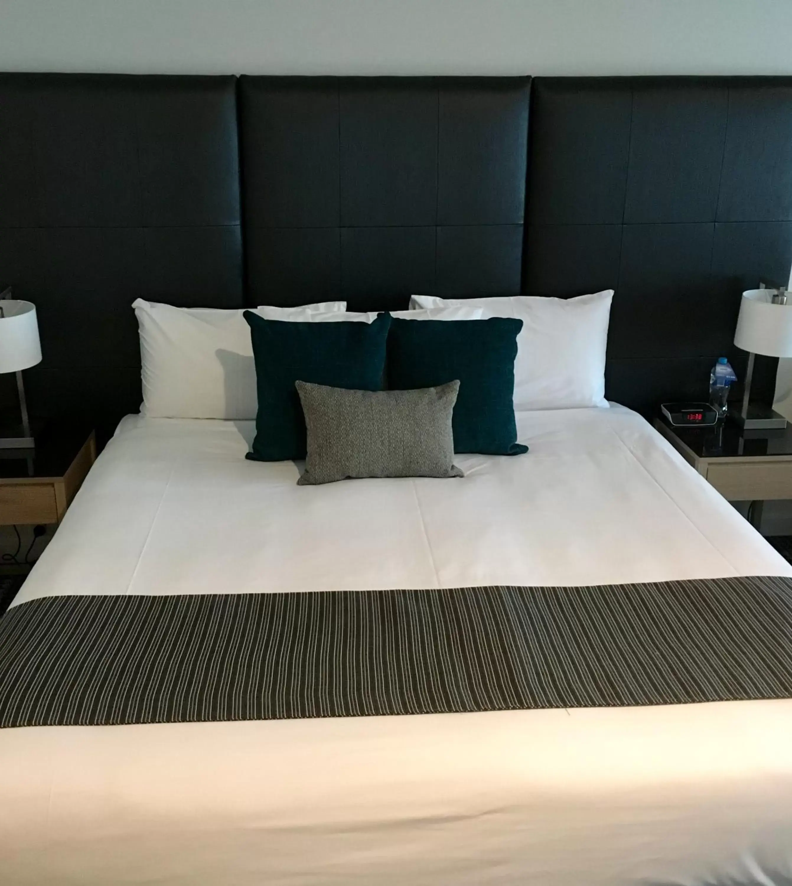 Bedroom in Quality Hotel Parklake Shepparton