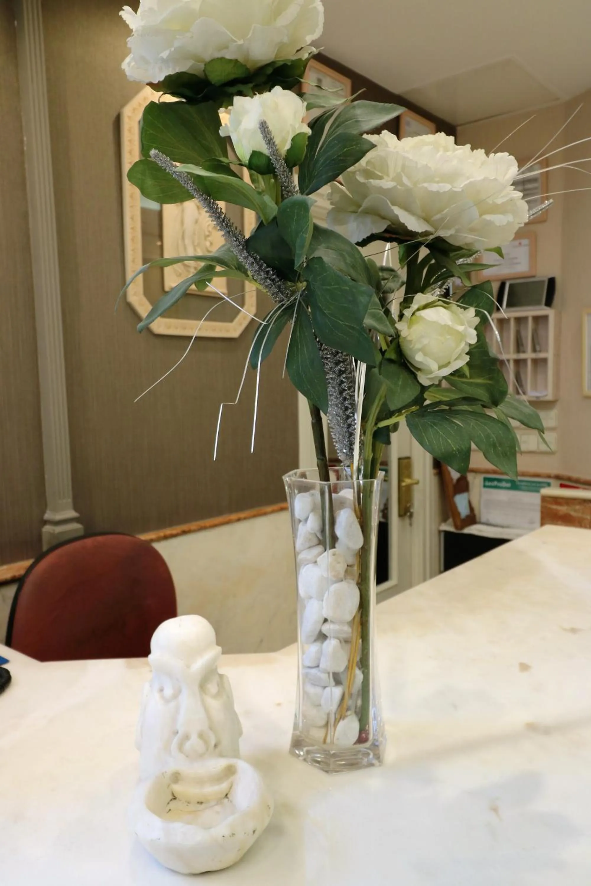 Decorative detail in Hostal Hispano - Argentino Gran Vía