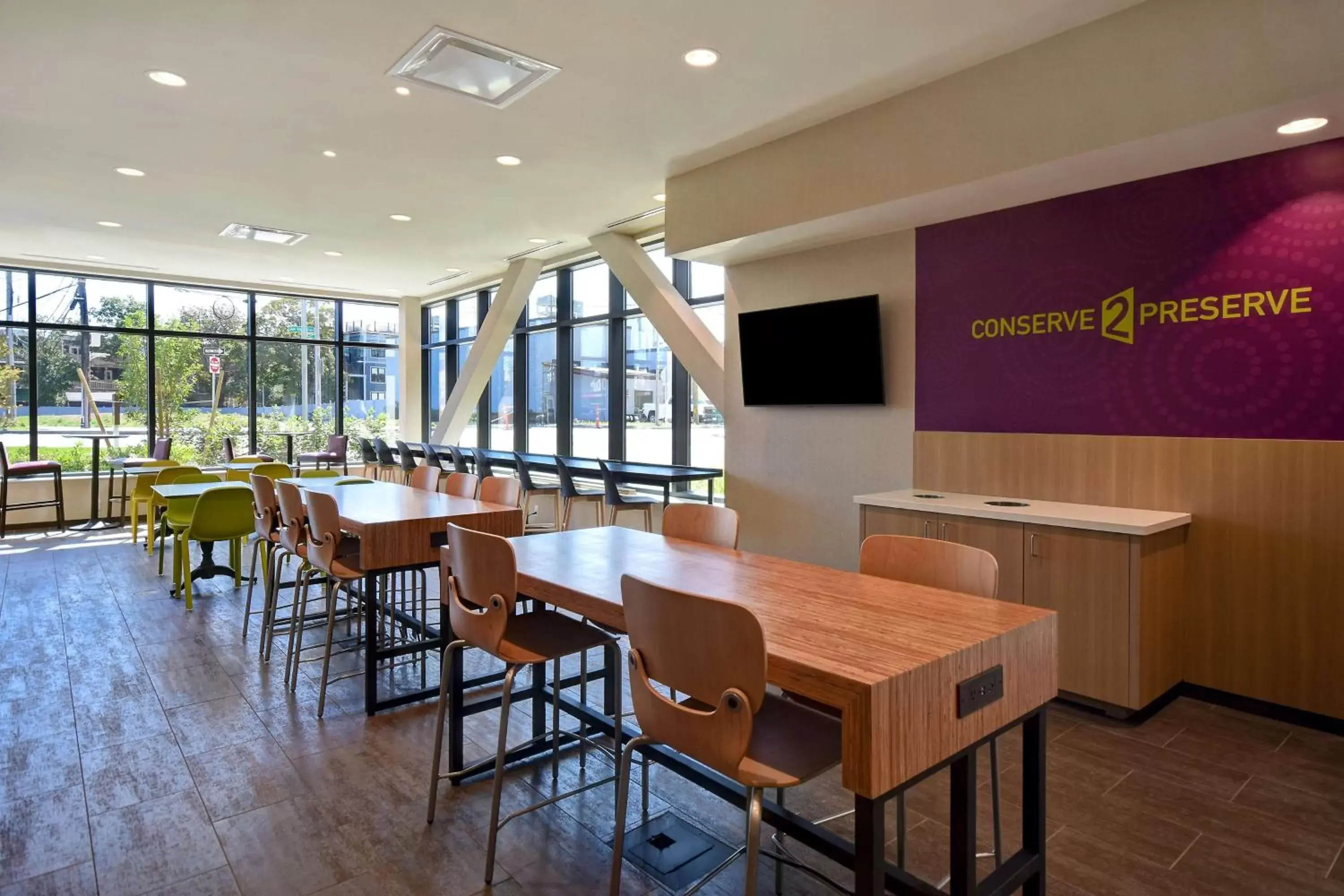 Breakfast in Home2 Suites By Hilton Boston South Bay Breakfast in Home2 Suites By Hilton Boston South Bay