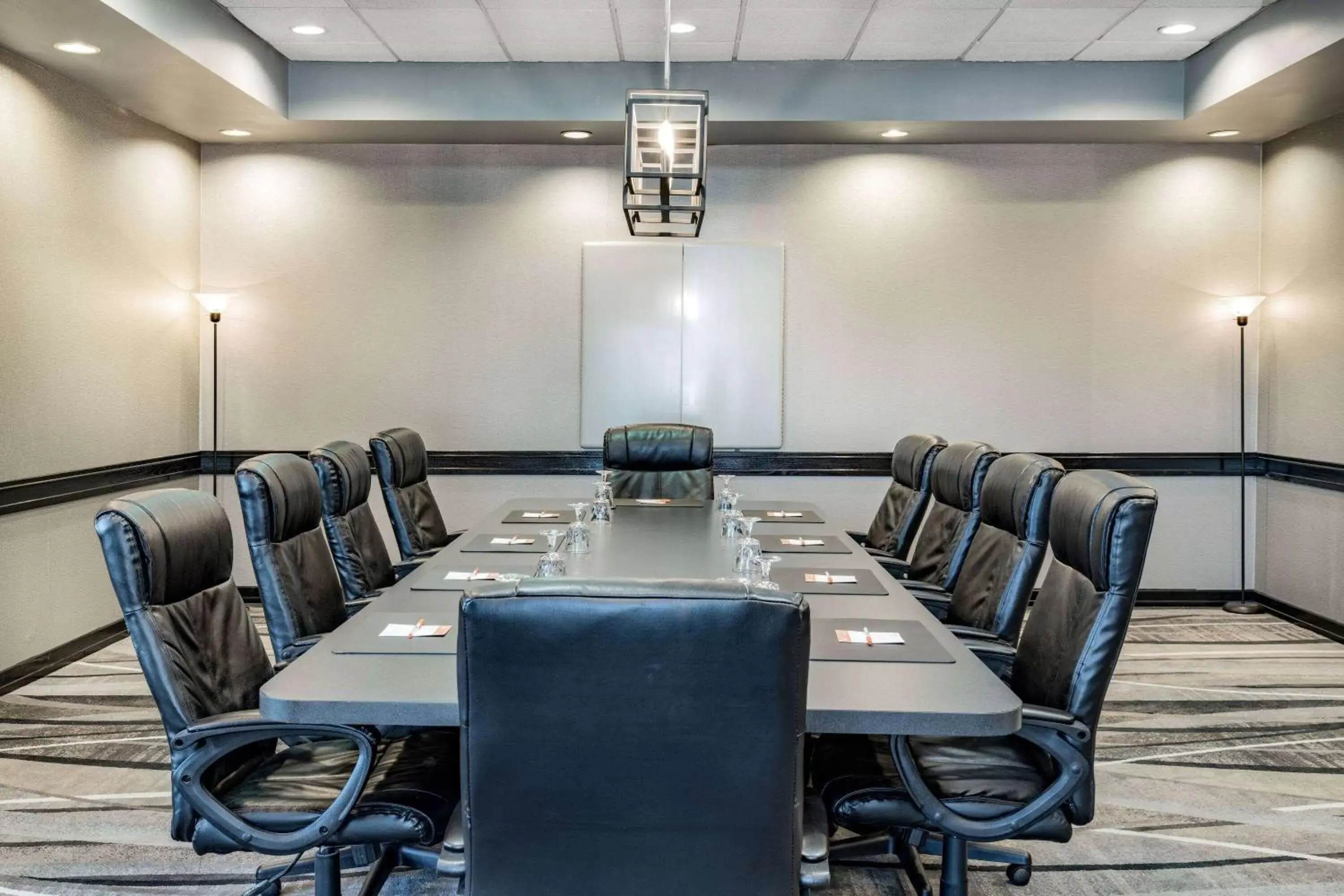 Meeting/conference room in Howard Johnson by Wyndham Lima