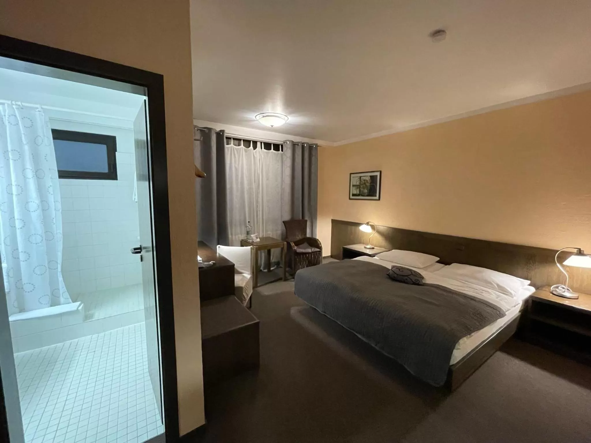 Bed in Hotel Brunnenhof