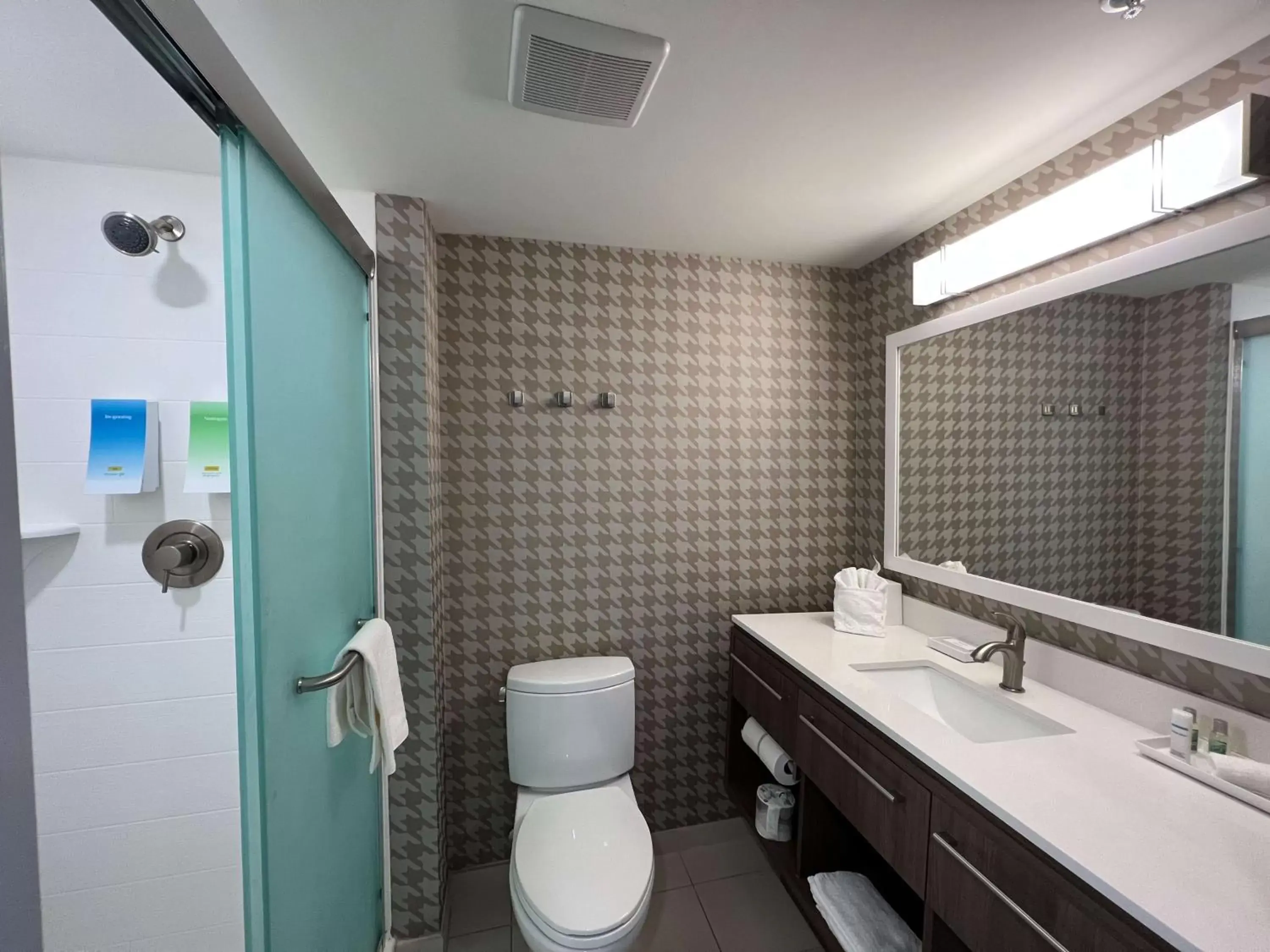 Bathroom in Home2 Suites By Hilton Atlanta Camp Creek Parkway, Ga