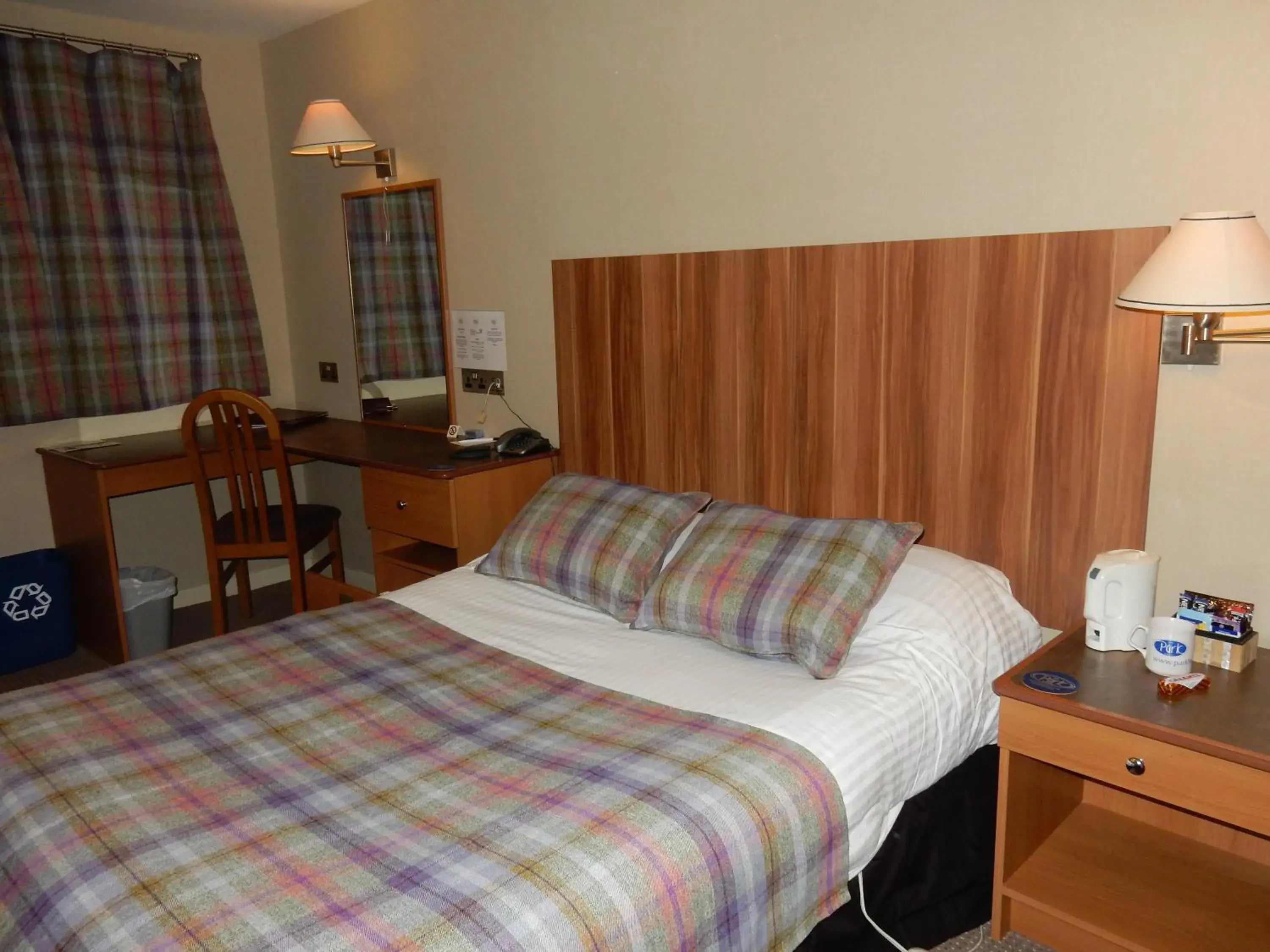 Photo of the whole room, Bed in Park Hotel