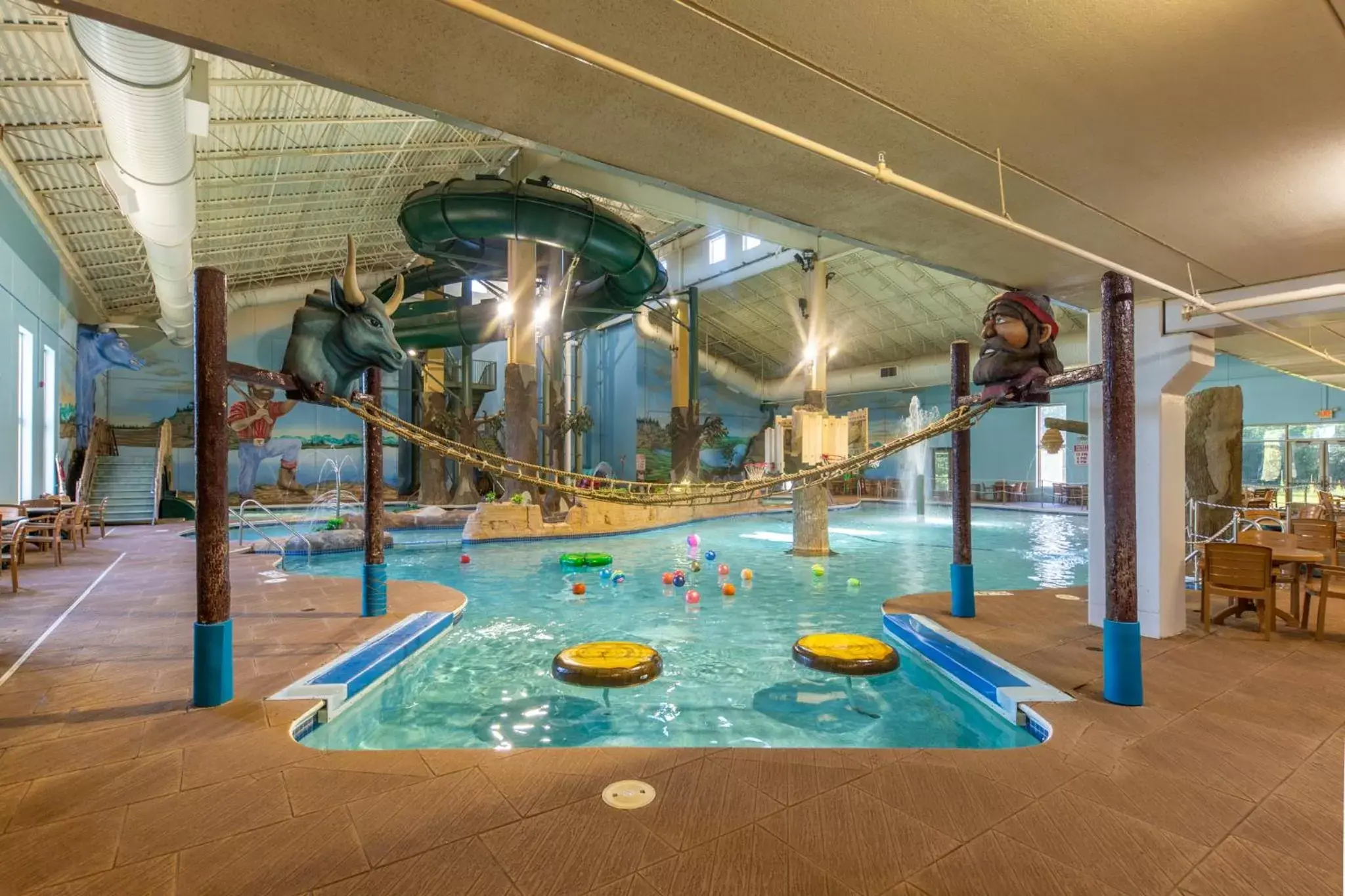 Swimming pool, Children's Play Area in Arrowwood Lodge at Brainerd Lakes
