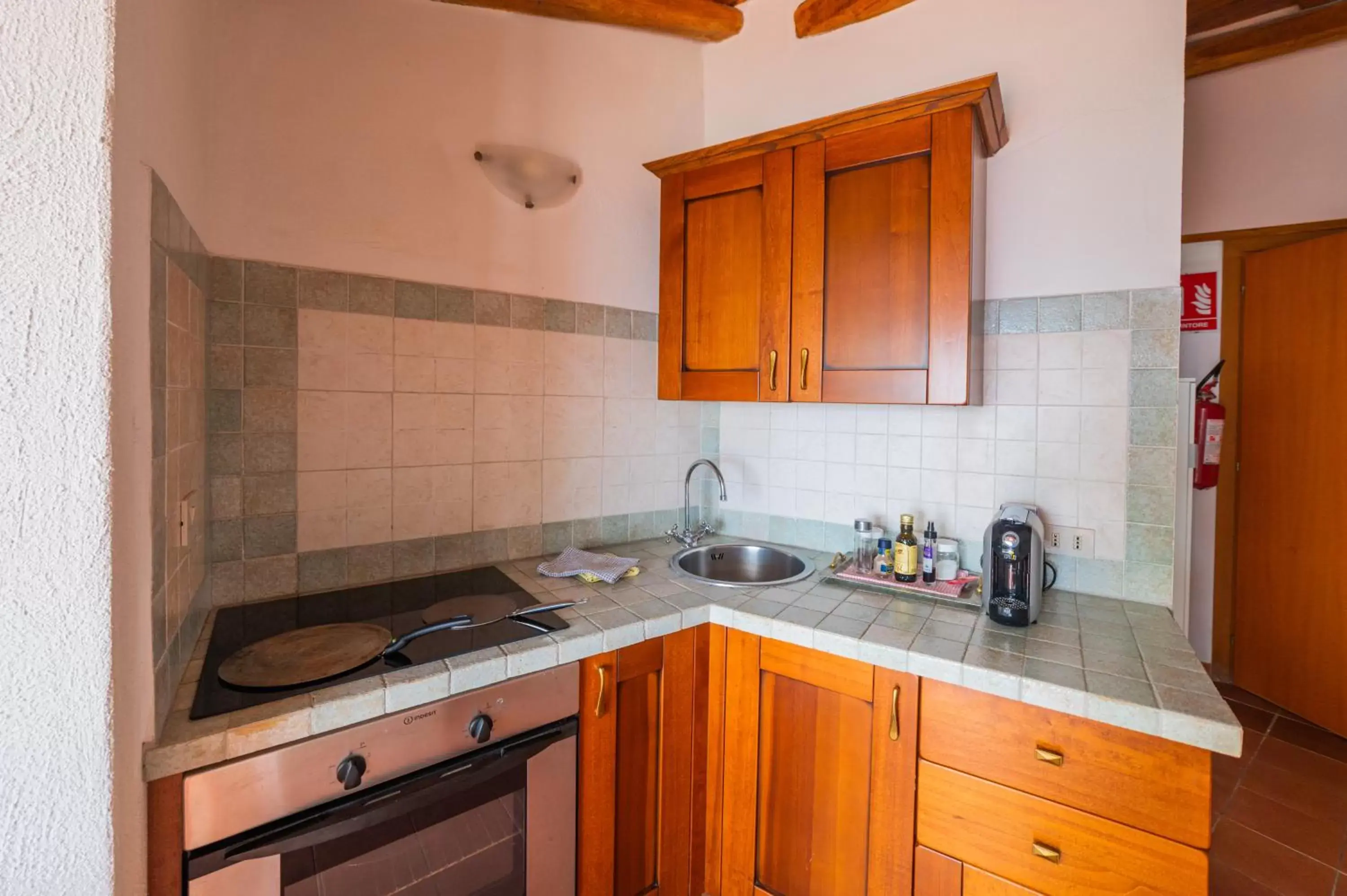 Kitchen or kitchenette, Kitchen/Kitchenette in ToviMar Apartments