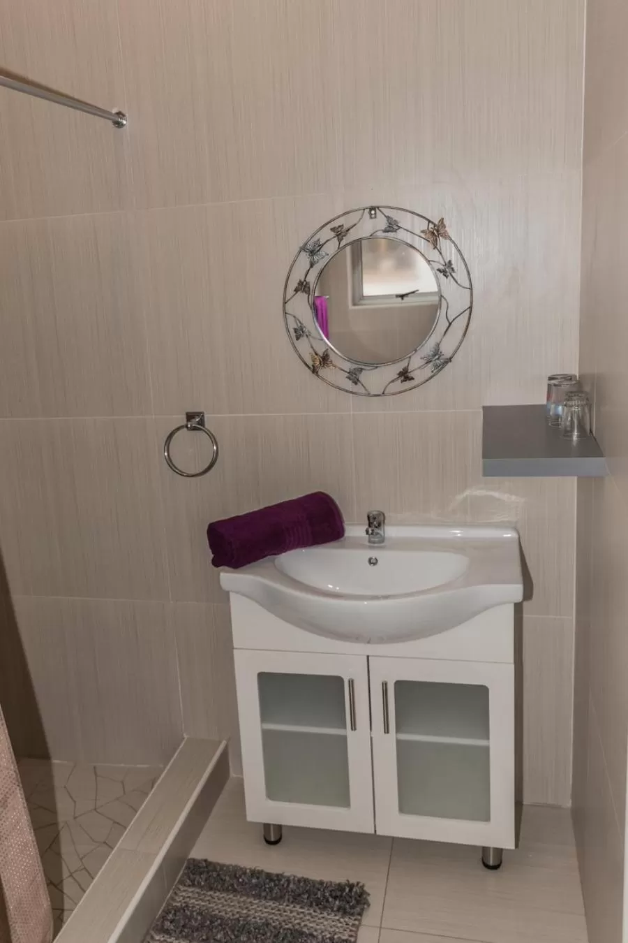 Bathroom in Out of Africa Town Lodge