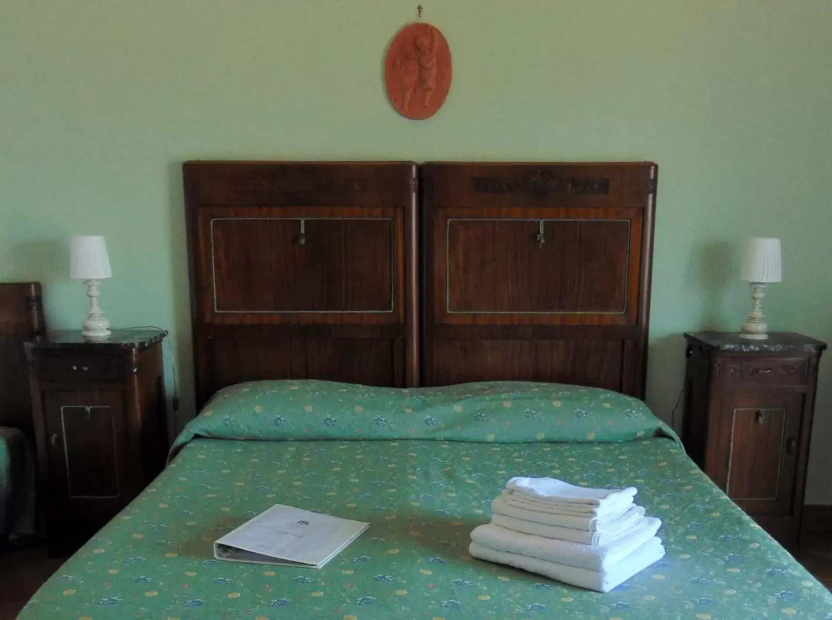 Bedroom, Bed in Villa Sara