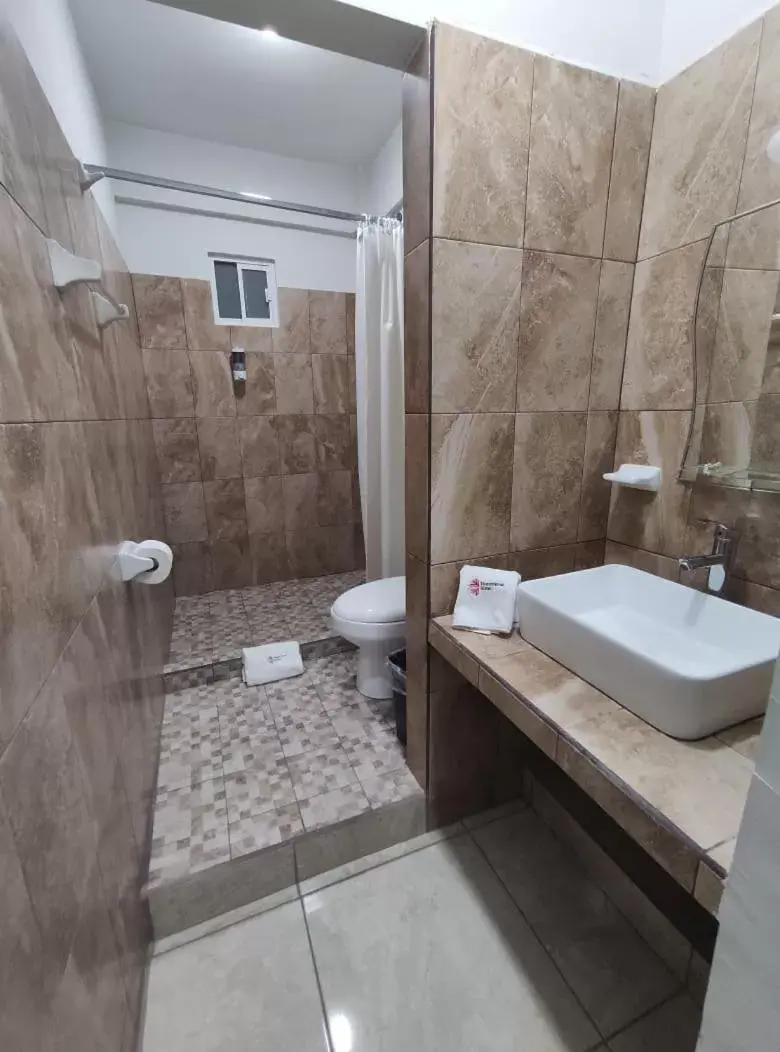 Bathroom in Hotel Tamtokow