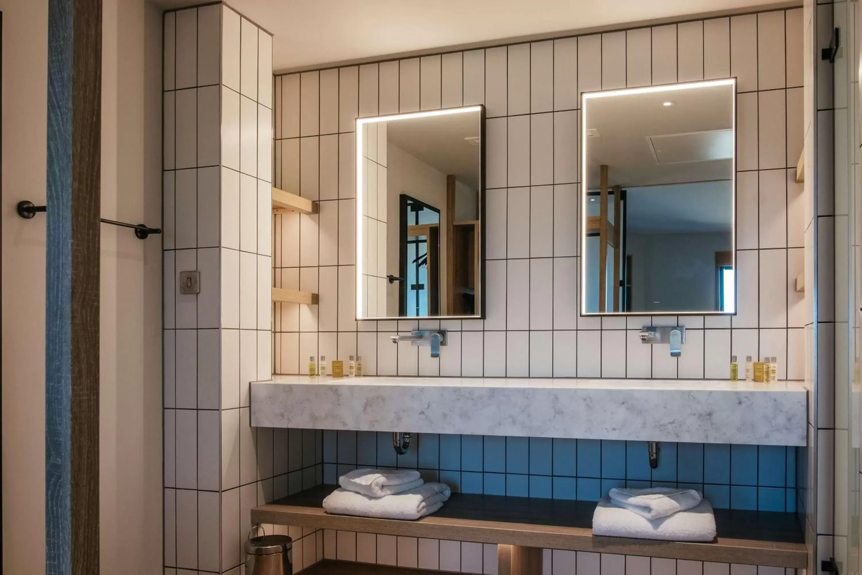 Bathroom in Hilton Garden Inn Snowdonia