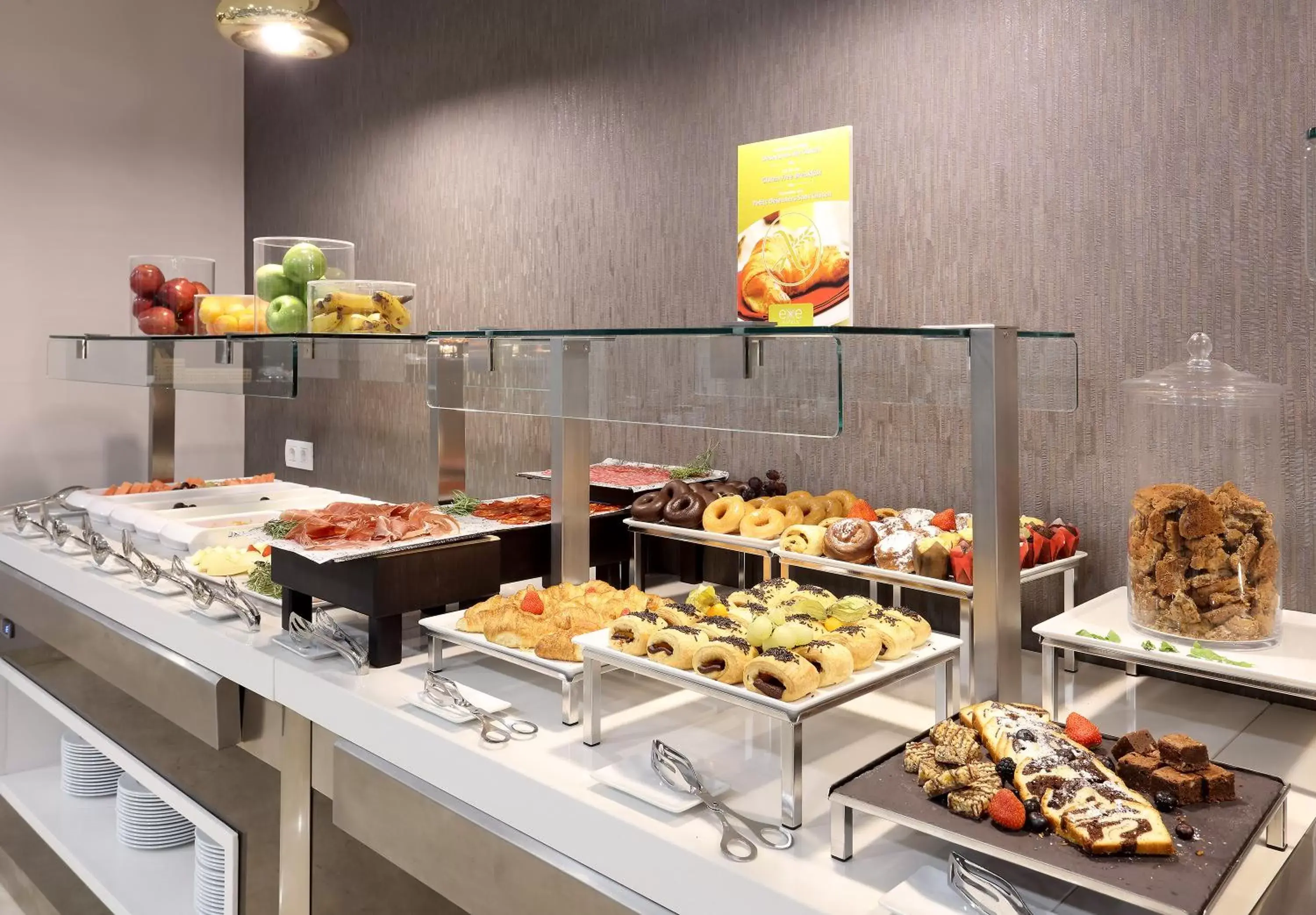 Lounge or bar in Exe Zaragoza WTC Lounge or bar in Exe Zaragoza WTC