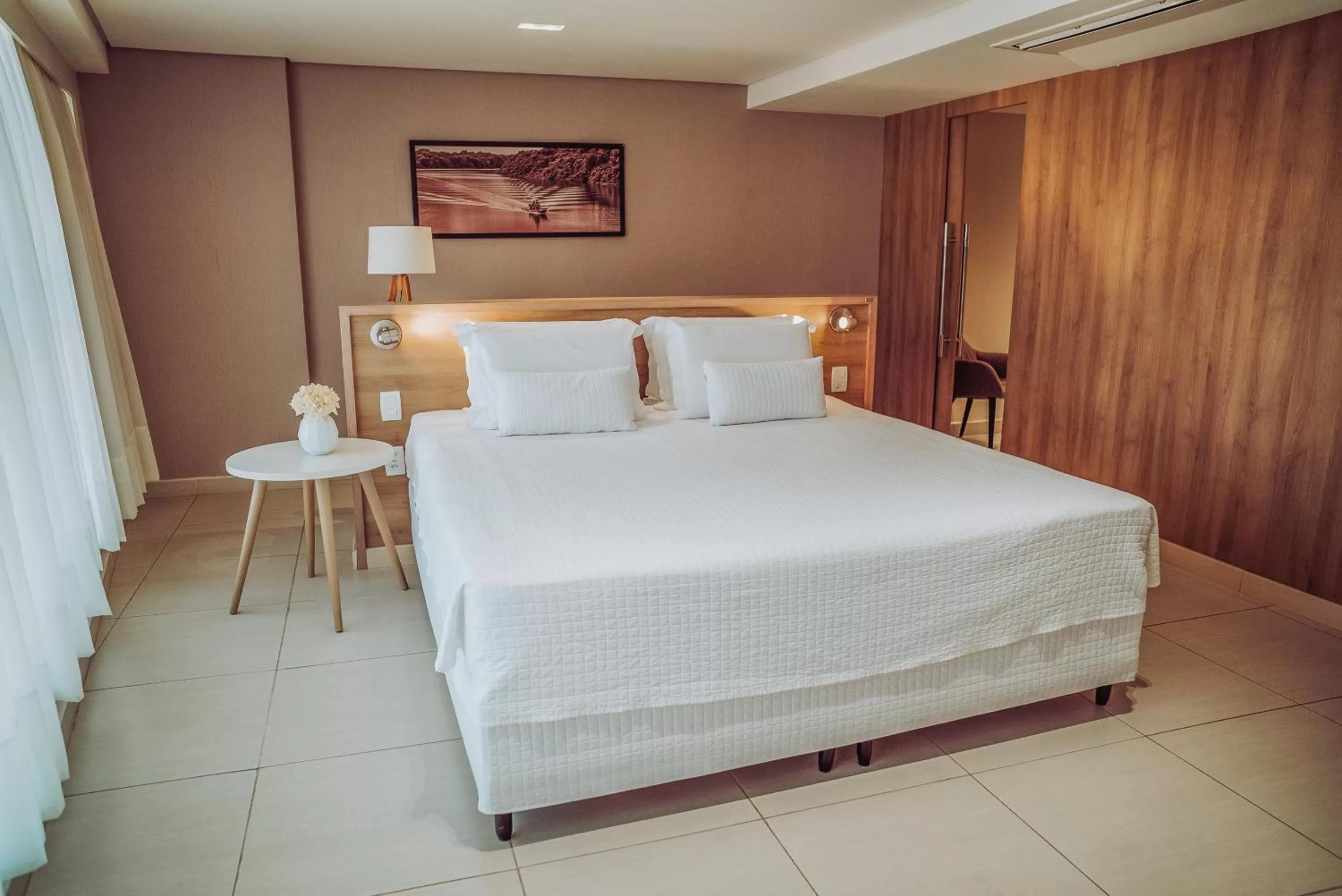 Bed in Manaíra Hotel