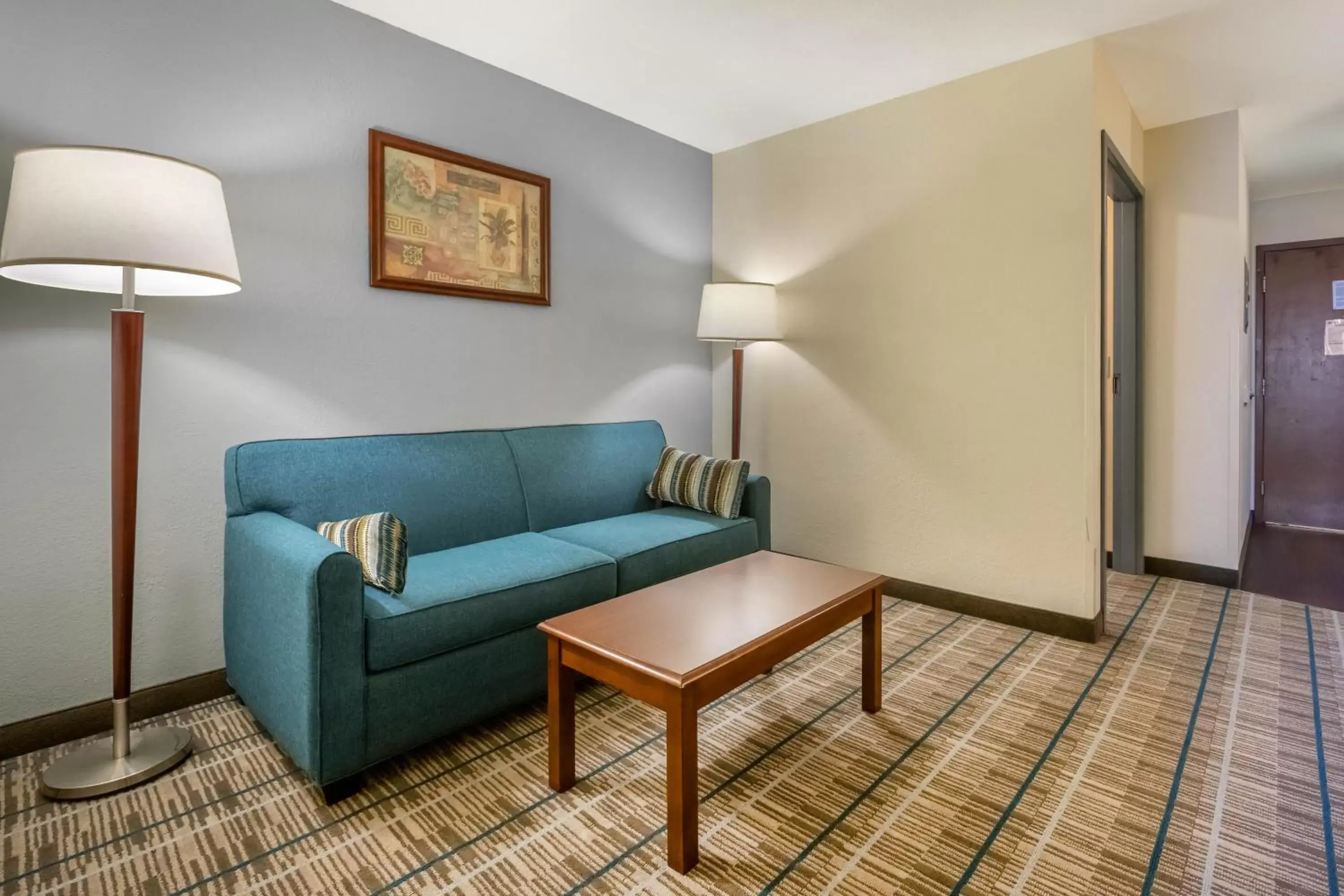 Seating Area in MainStay Suites Grantville