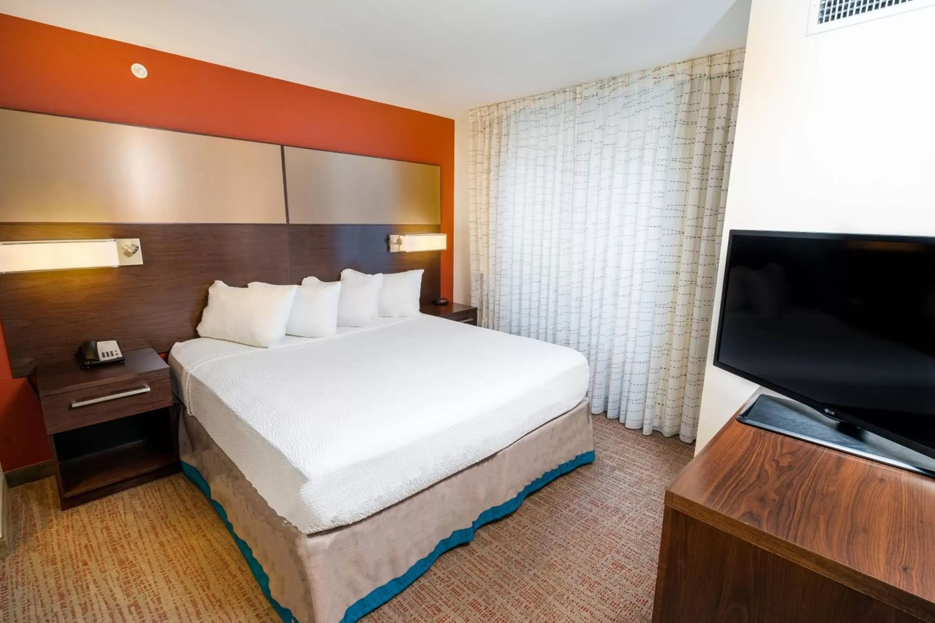 Bedroom, Bed in Residence Inn by Marriott Albany Washington Avenue