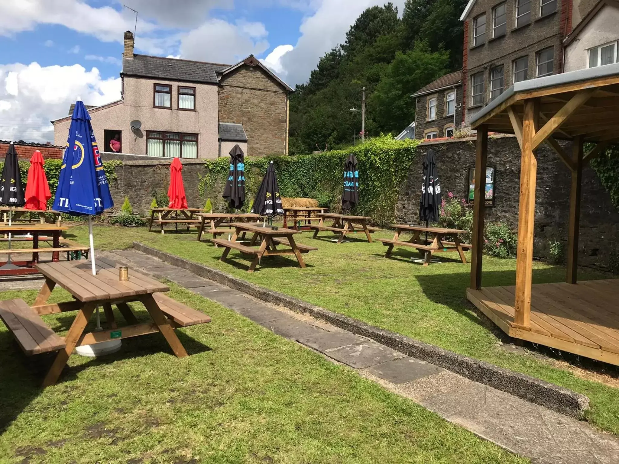 Garden, Property Building in The Newbridge Hotel