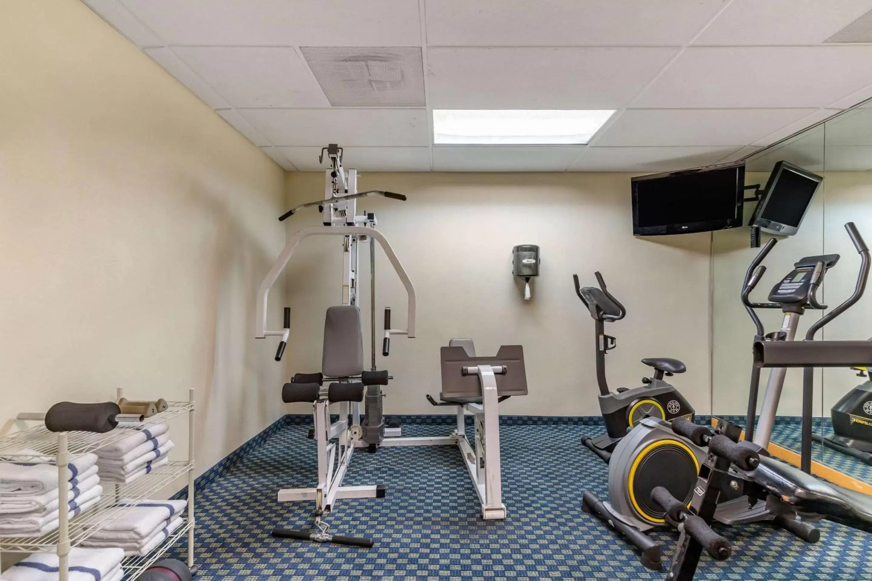 Fitness centre/facilities, Fitness Center/Facilities in Quality Inn San Antonio Fiesta at Six Flags