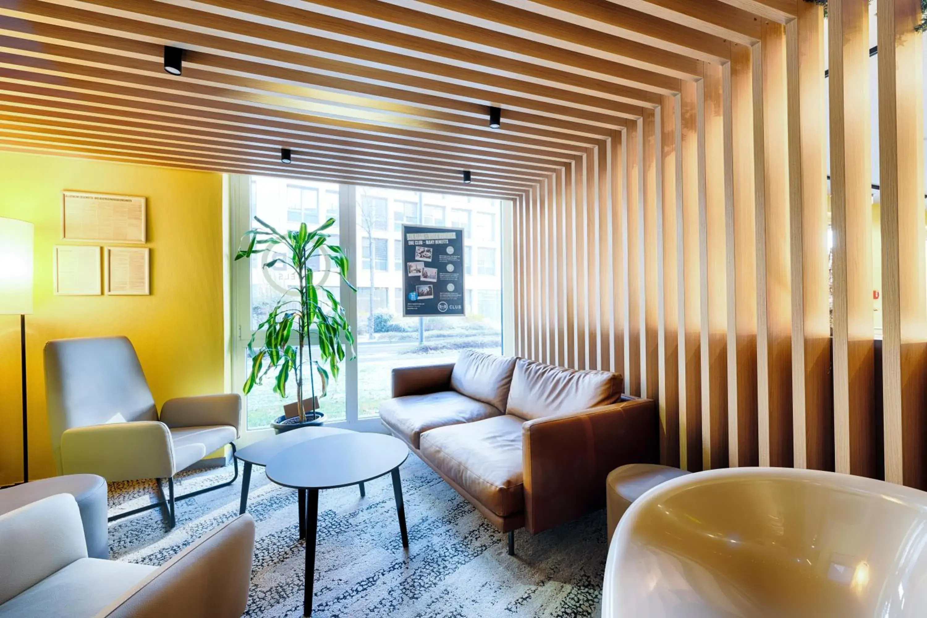 Lobby or reception, Seating Area in B&B Hotel Bonn