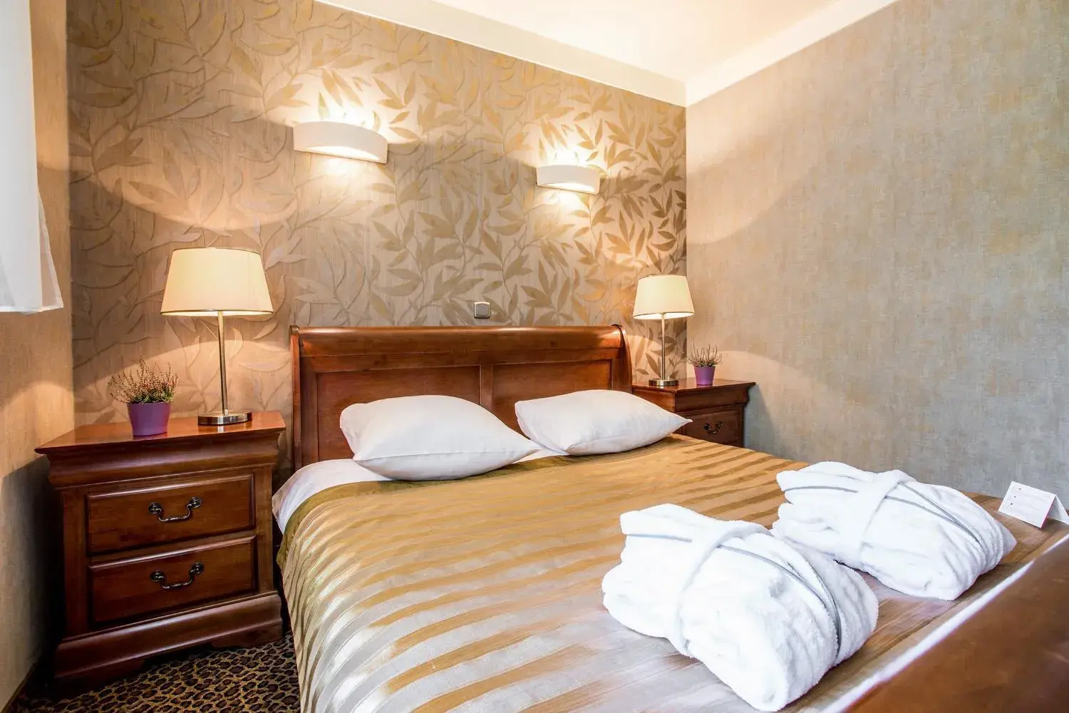 Bed in Hotel Diament Vacanza Katowice - Siemianowice