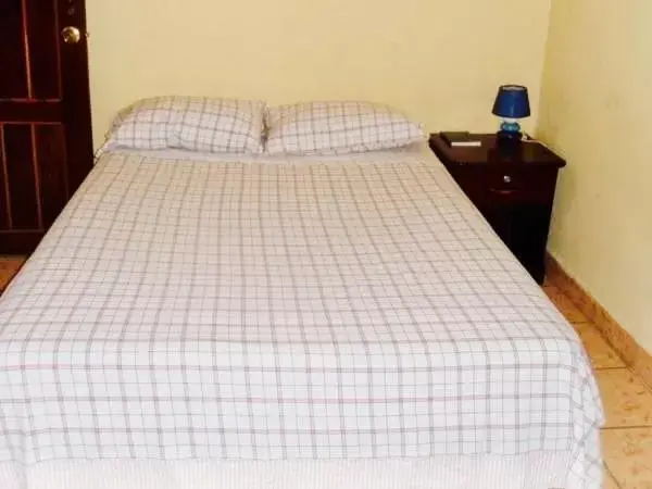 Double Room - single occupancy in Hotel & Hostal Yaxkin Copan Double Room - single occupancy in Hotel & Hostal Yaxkin Copan