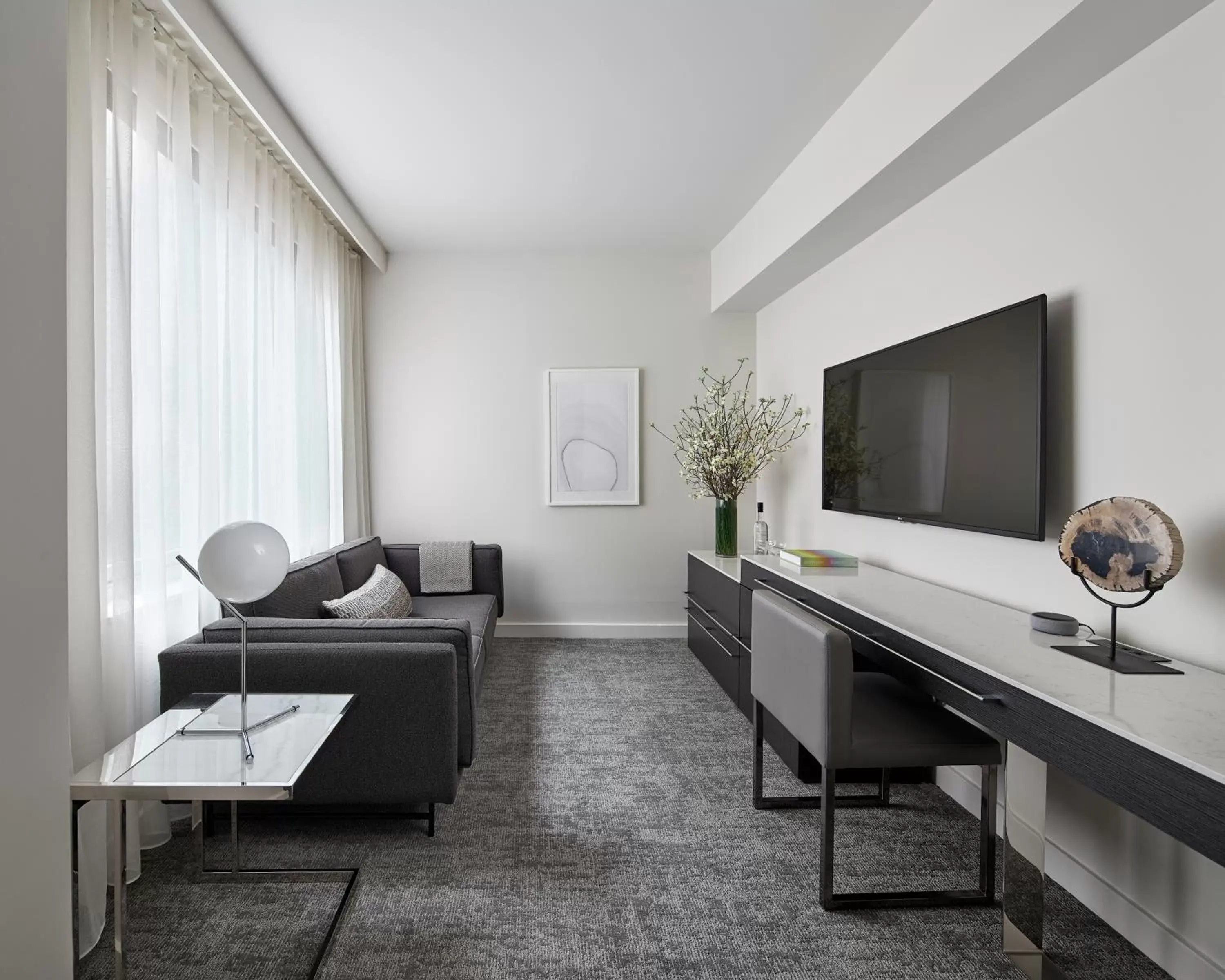 TV and multimedia, TV/Entertainment Center in Smyth Tribeca
