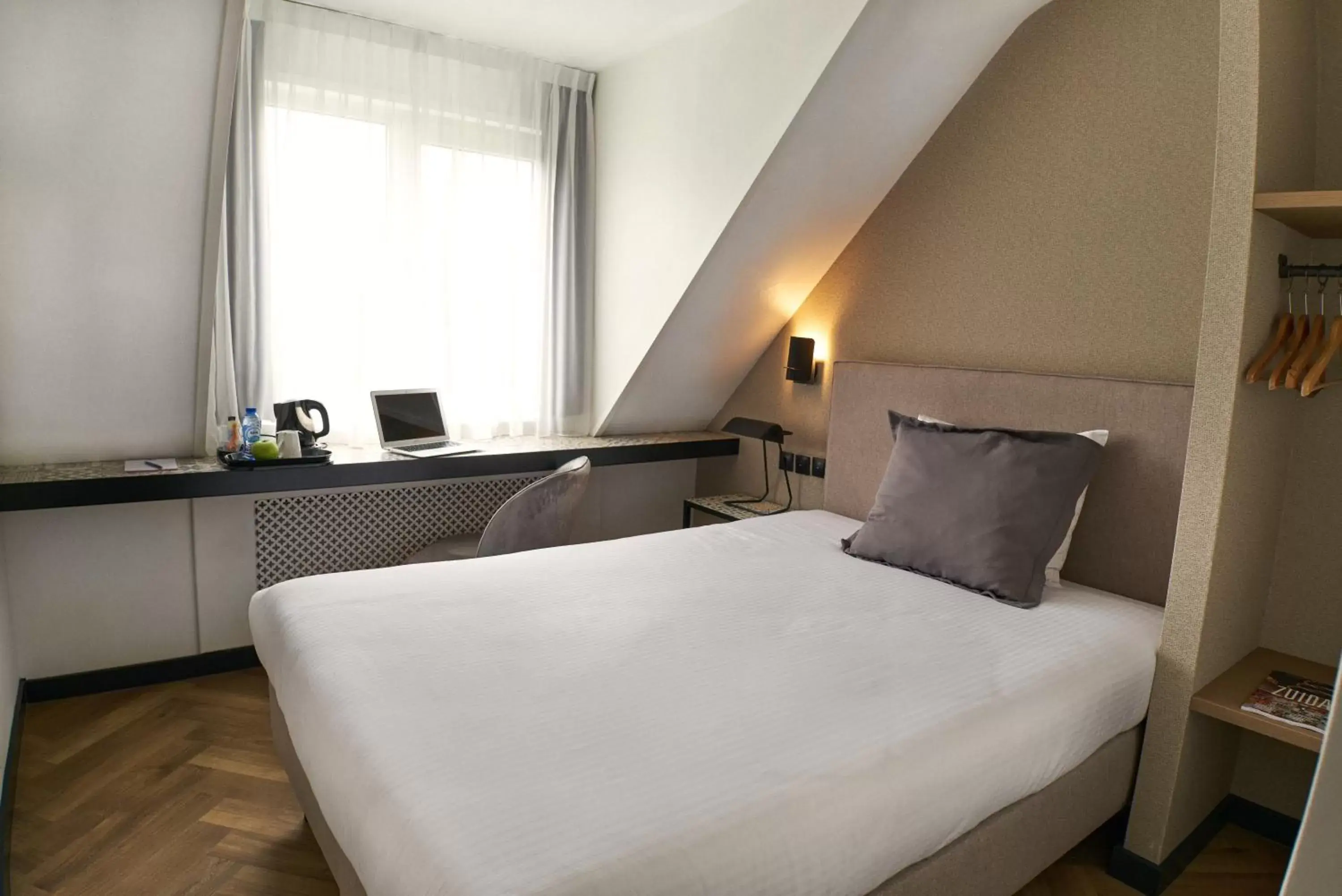 Bed in Alp de Veenen Hotel