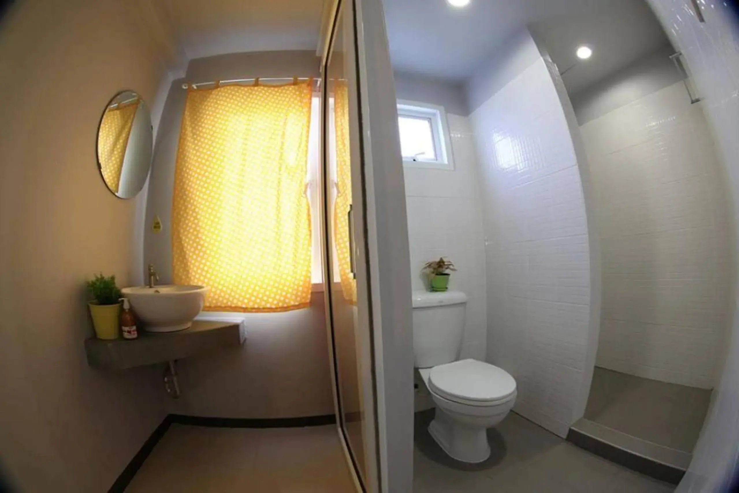 Bathroom in S1 Hostel