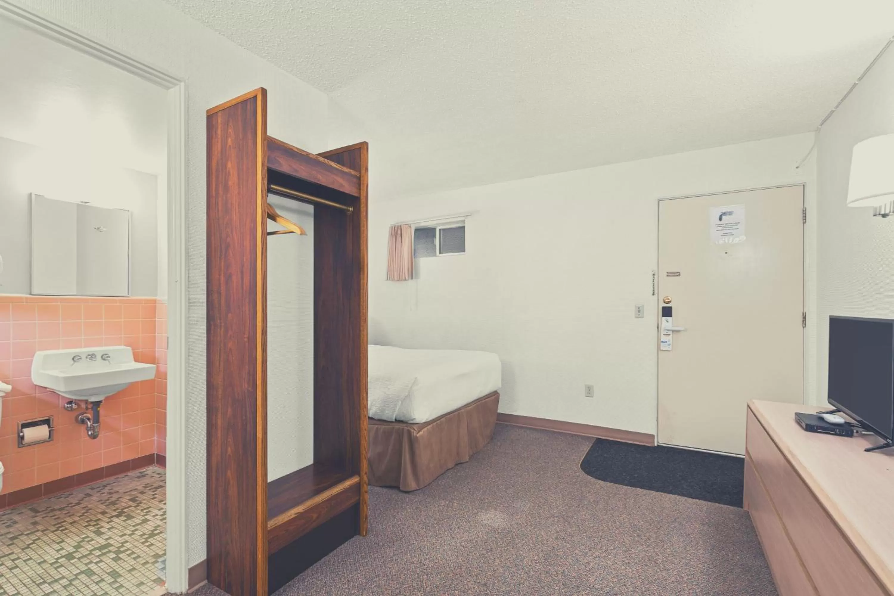 Photo of the whole room in Stardust Motel Wallace