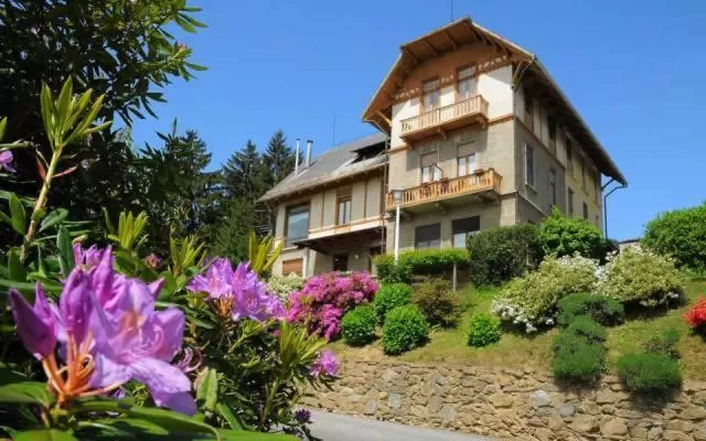 Facade/entrance in B&B Villa Tavallini