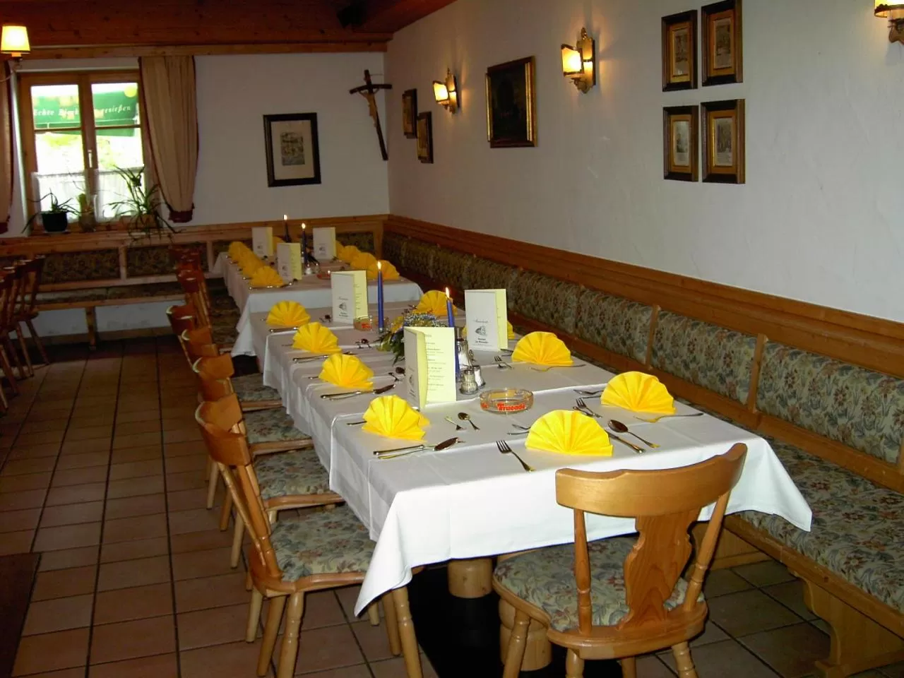 Restaurant/places to eat in Gasthaus zur Moosmühle