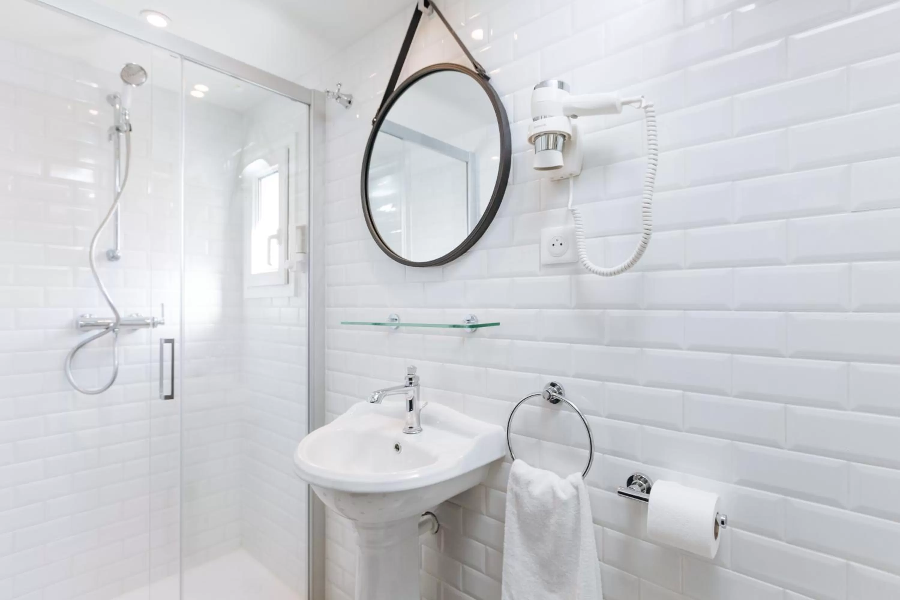 Bathroom in Arome Hôtel