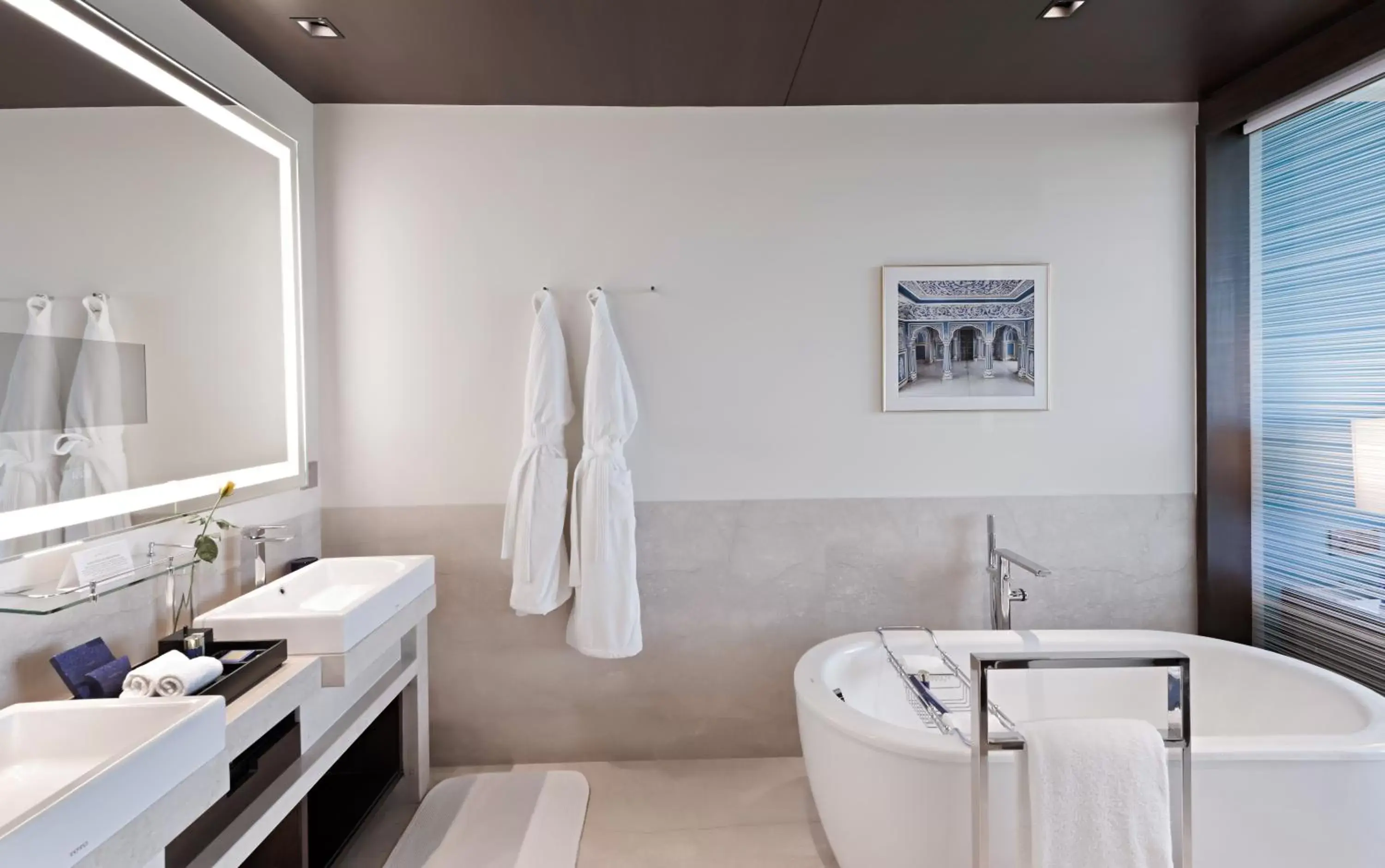 Bathroom in The Oberoi New Delhi Bathroom in The Oberoi New Delhi