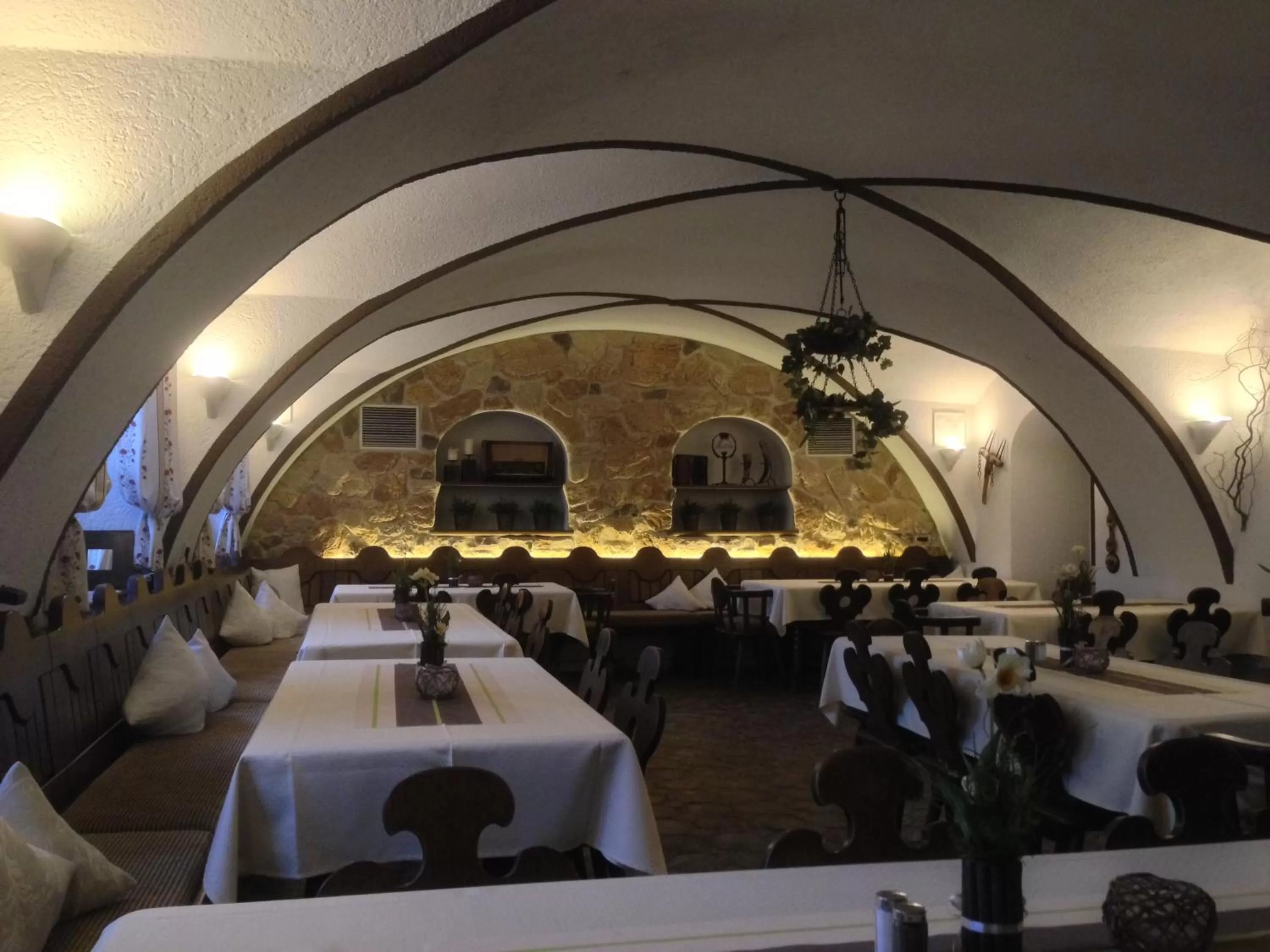 Restaurant/places to eat in Hotel-Restaurant Mayerhofer