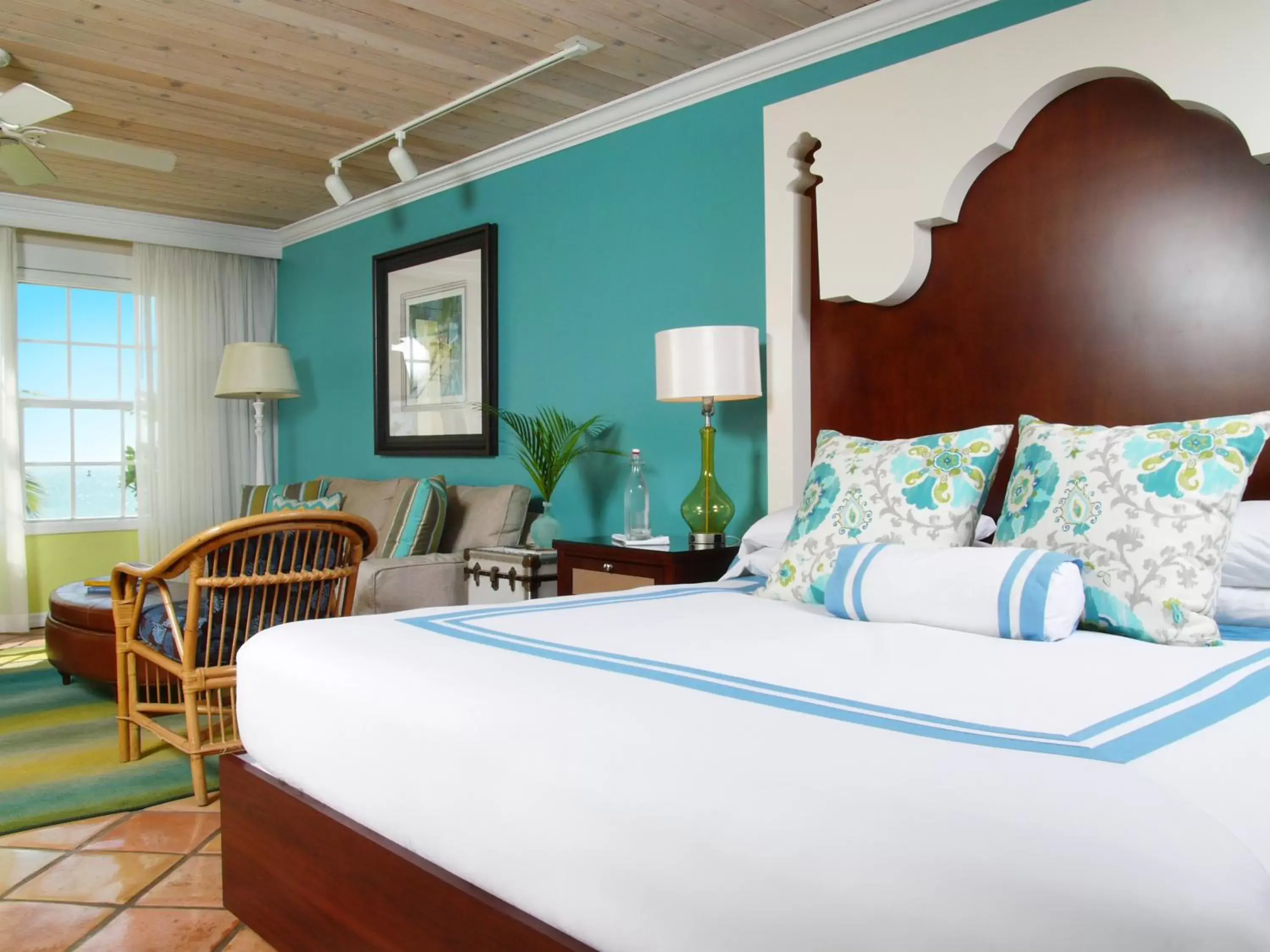 Bed in Ocean Key Resort & Spa, a Noble House Resort