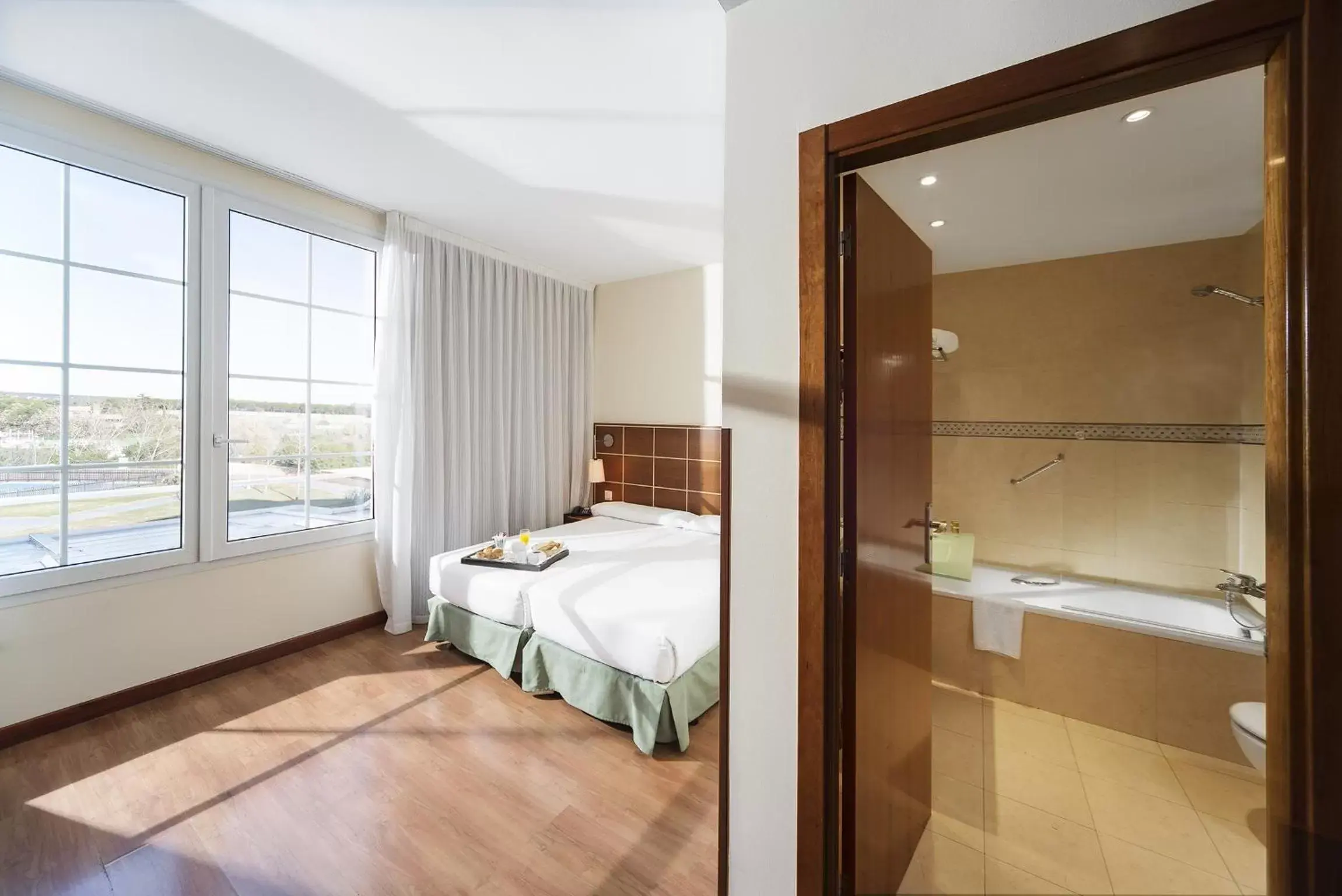 Bed, Room Photo in Eurostars Zarzuela Park Hotel