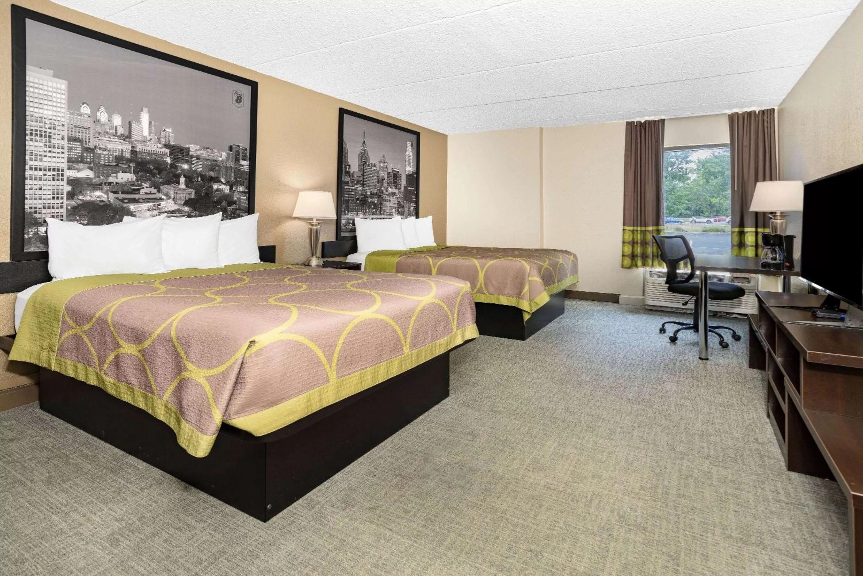 Photo of the whole room, Bed in Super 8 by Wyndham Mount Laurel