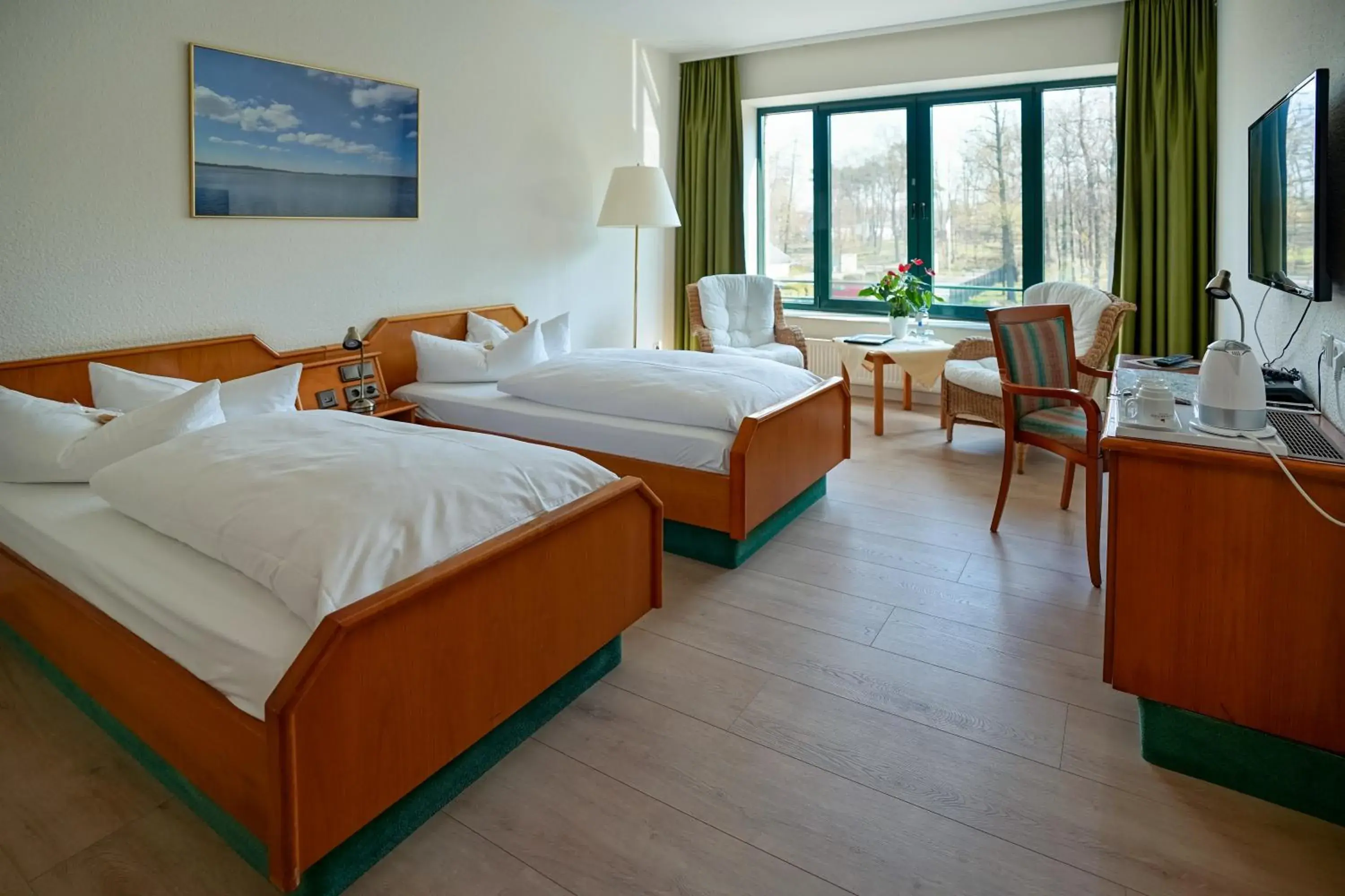 Photo of the whole room, Bed in Seehotel Berlin-Rangsdorf