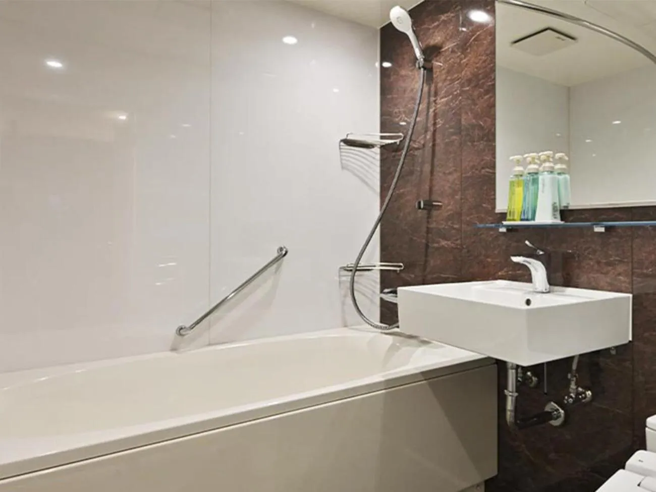 Bathroom in Miyajima Coral Hotel