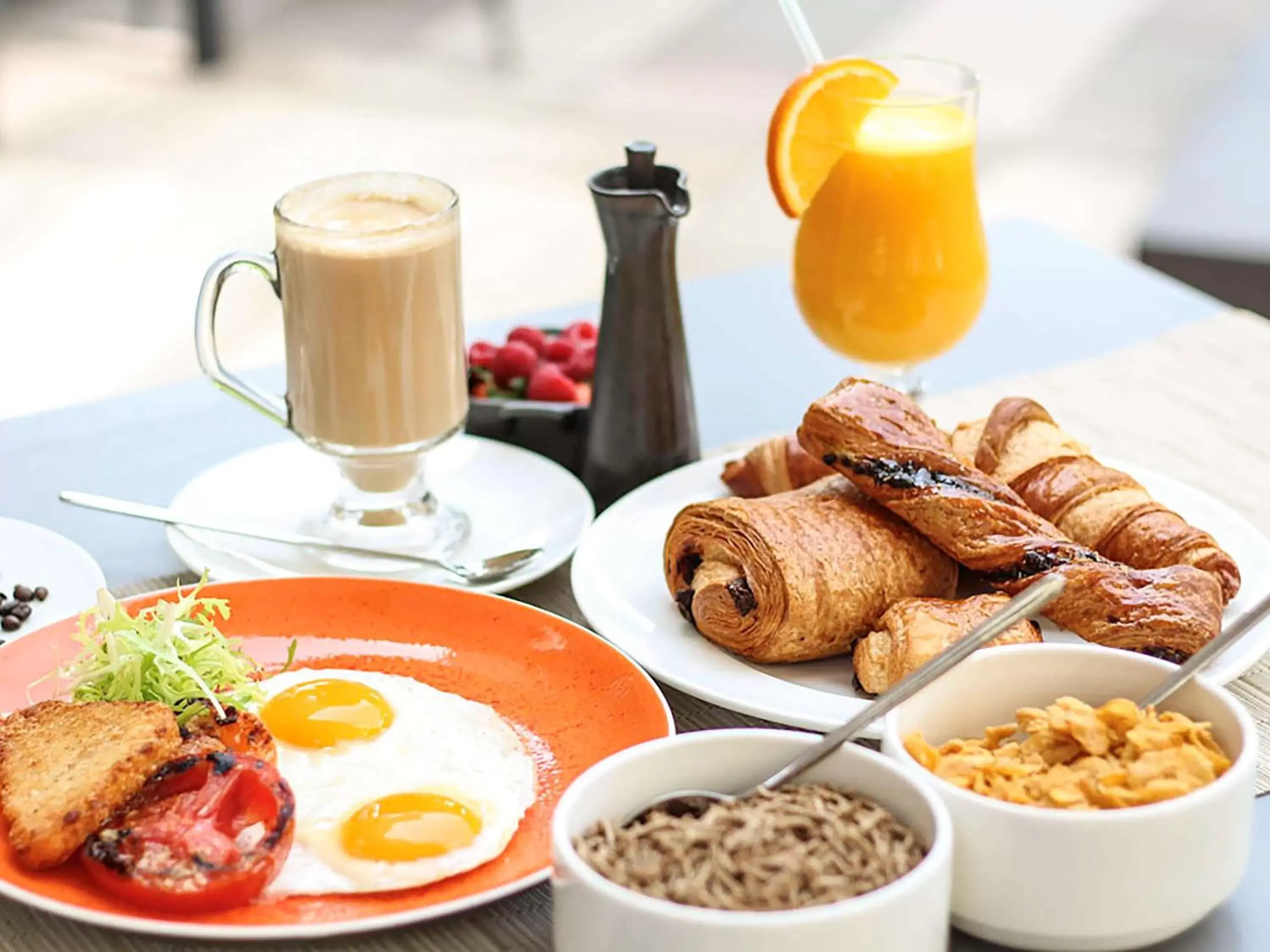 Restaurant/places to eat, Breakfast in Ibis One Central - World Trade Centre Dubai