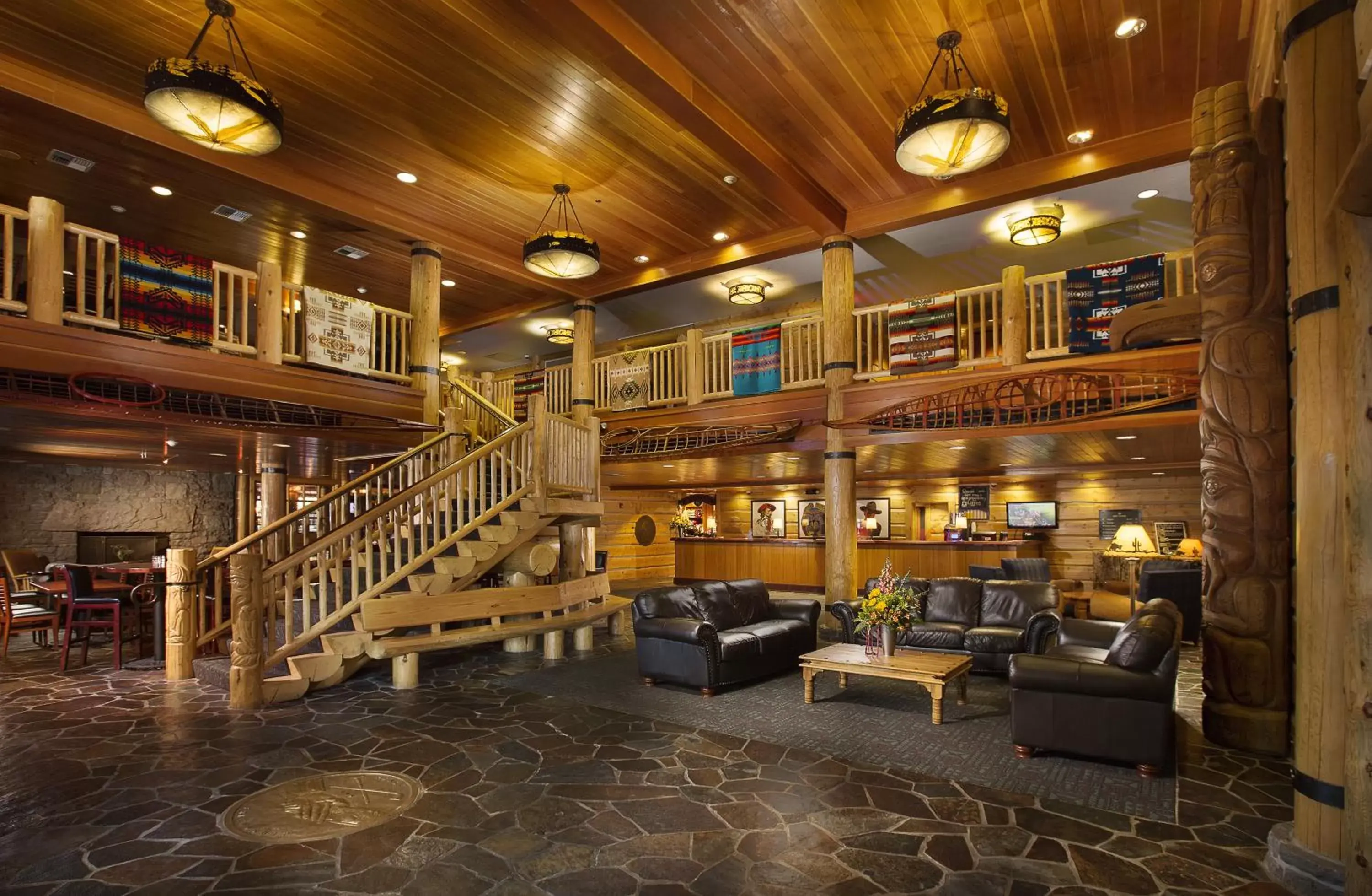 Lobby or reception, Lounge/Bar in Heathman Lodge
