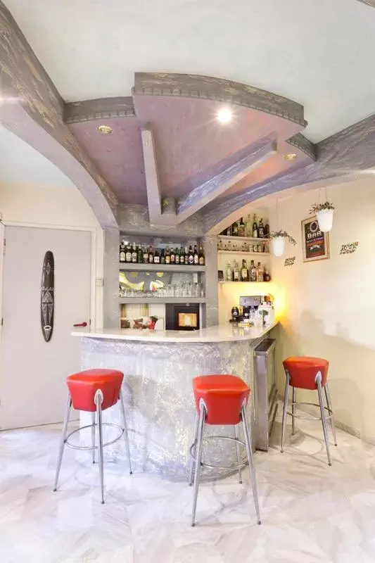 Bed in 6-Bed Dormitory Room in Nomads Meteora Bed in 6-Bed Dormitory Room in Nomads Meteora