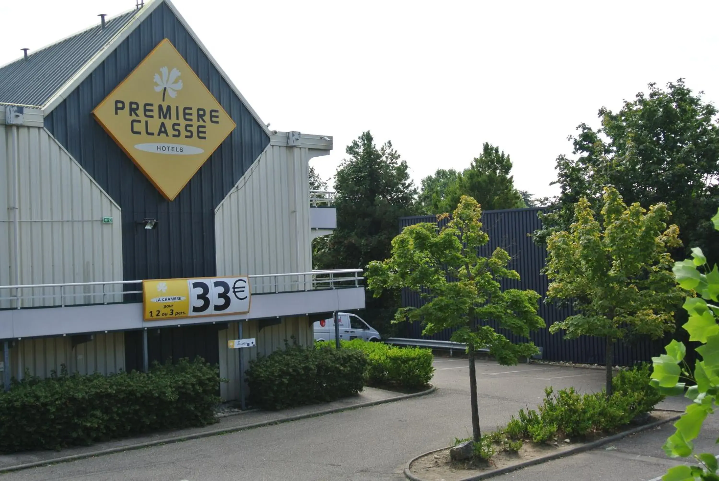 Property Building in Premiere Classe Lyon Sud - Chasse Sur Rhône