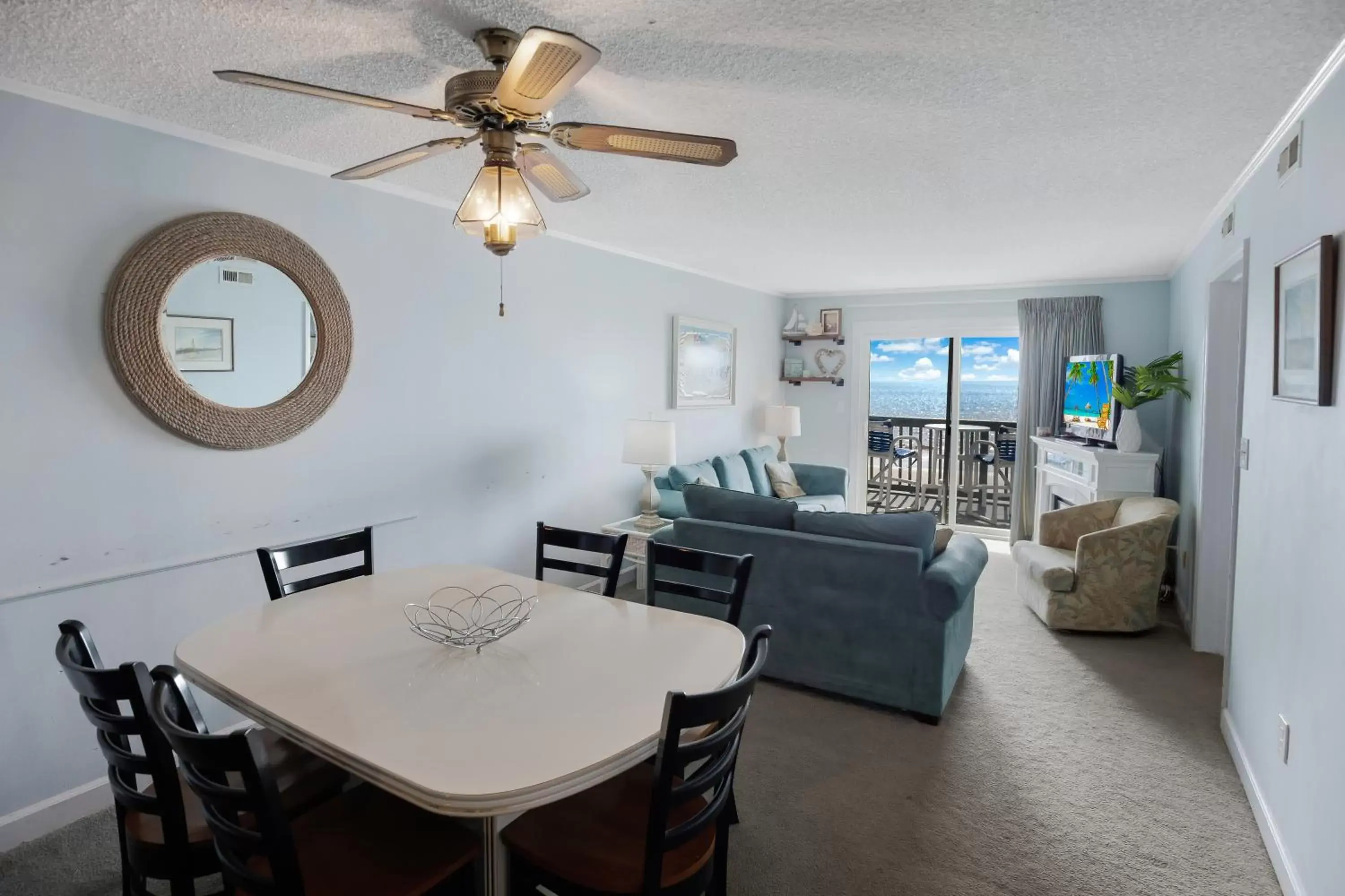 Dining Area in 2BR, 2Bath condo Oceanfront Getaway with pool