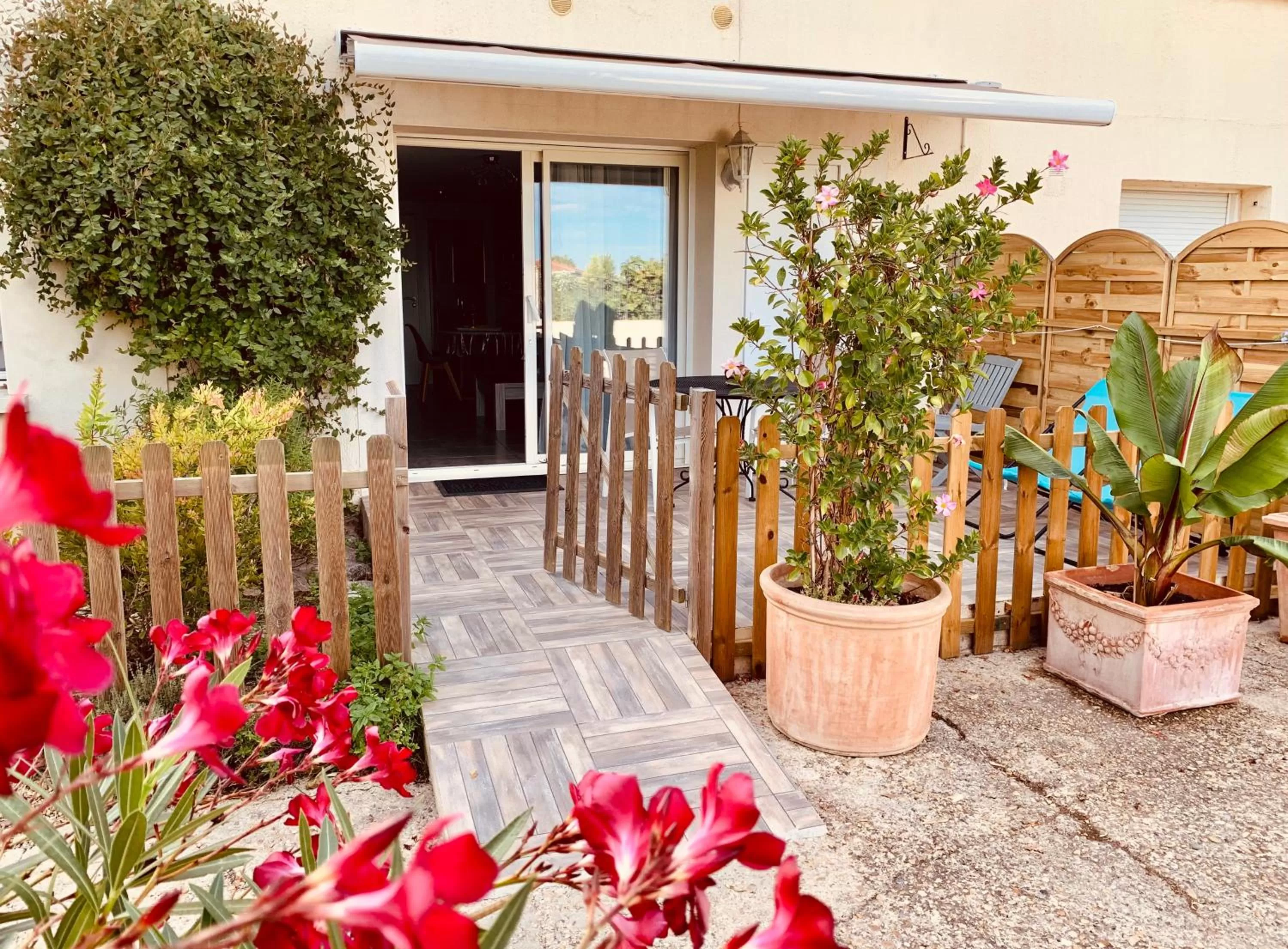 Patio in Mas Saint-Ange